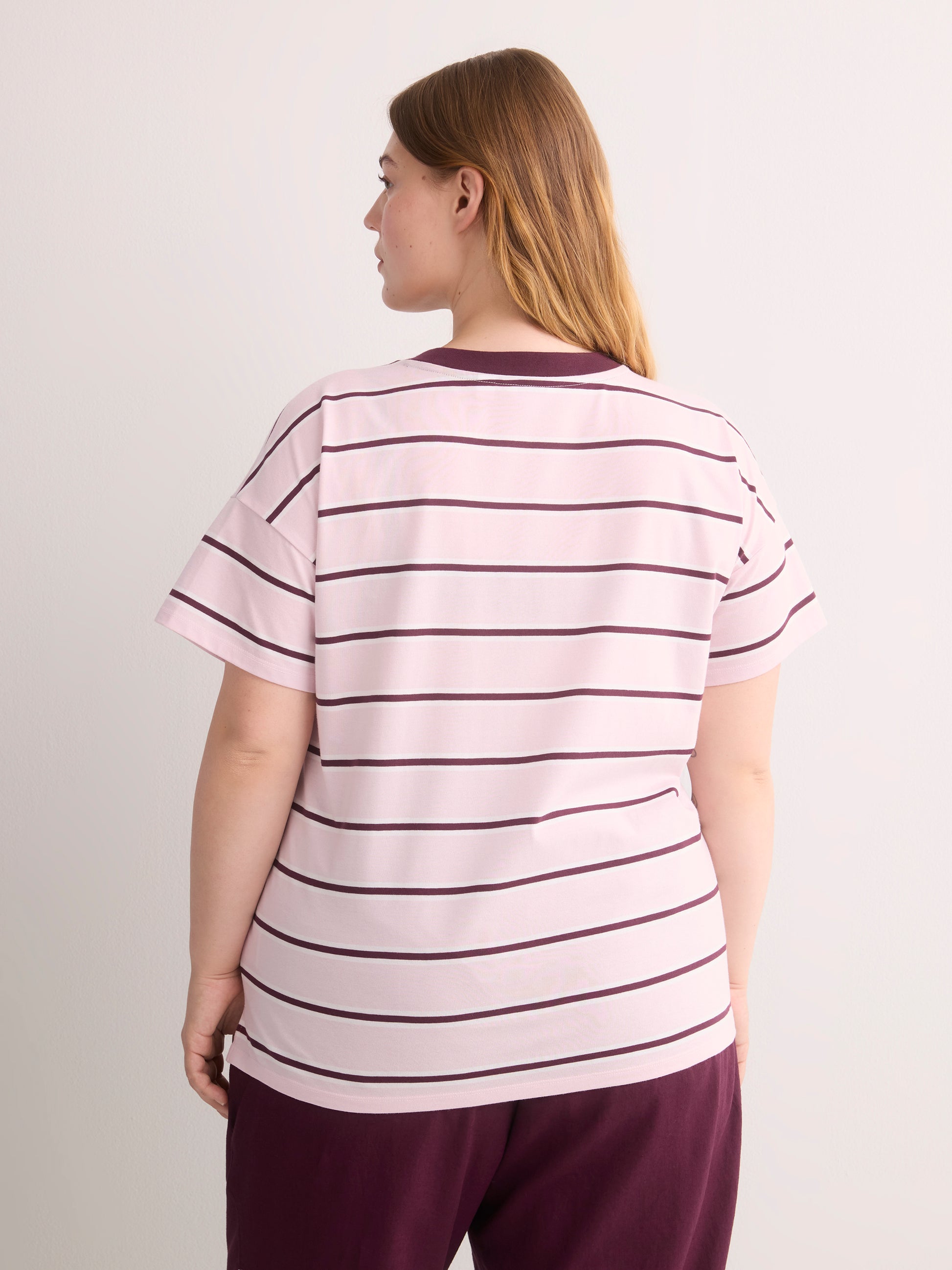 Boxy-Fit Printed Short-Sleeve Crew-Neck T-Shirt