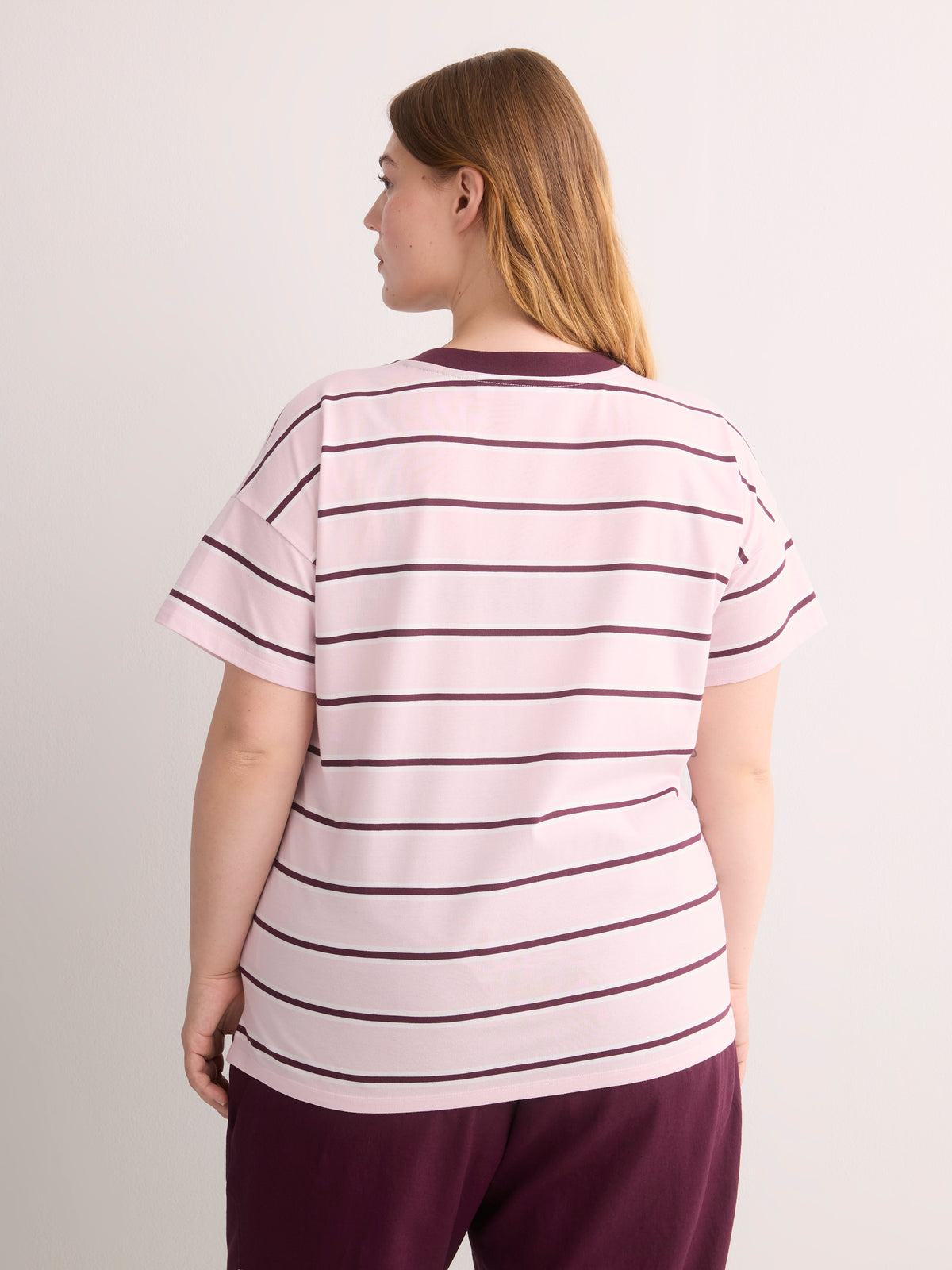 Boxy-Fit Printed Short-Sleeve Crew-Neck T-Shirt