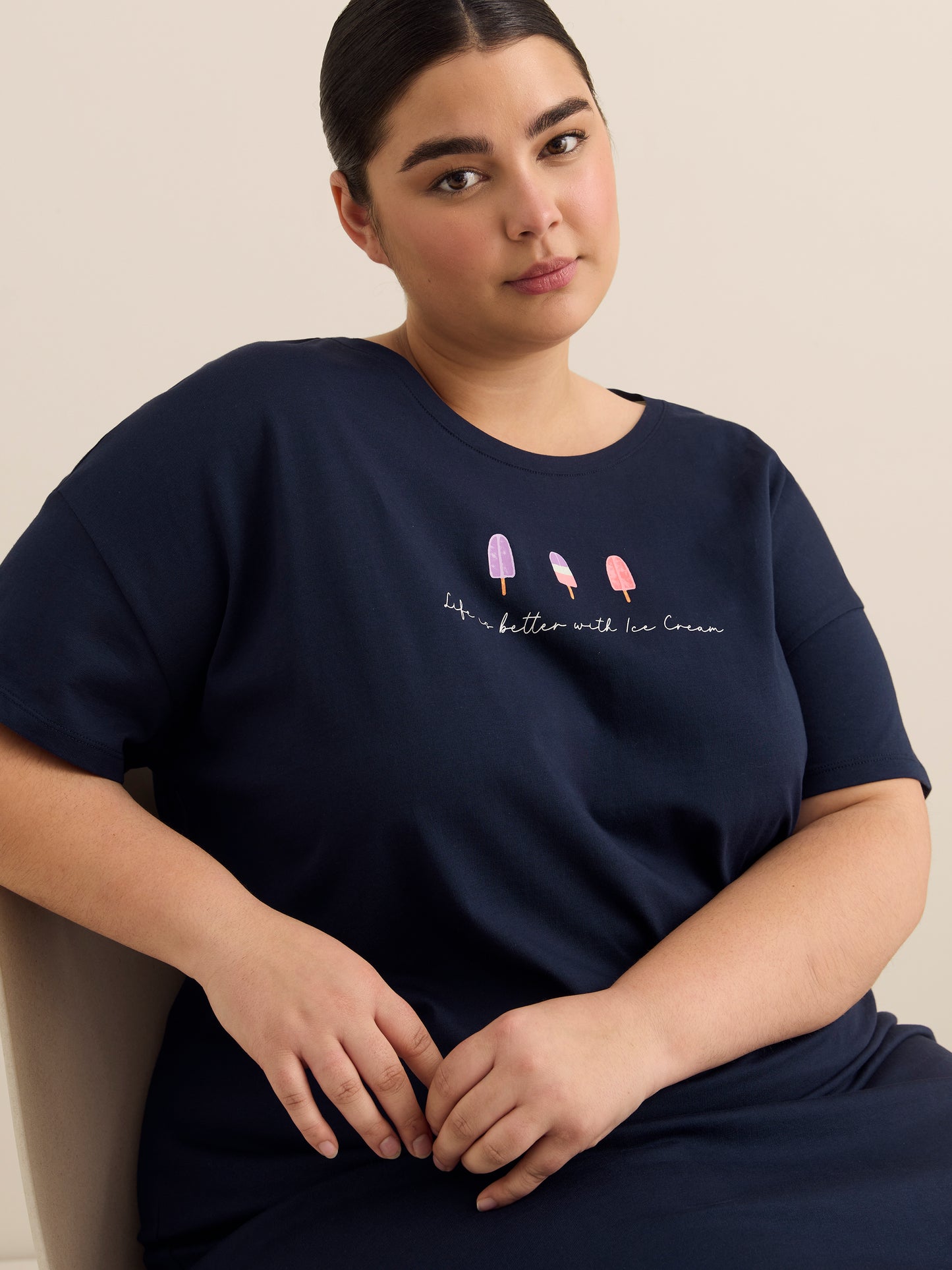 Chemise de nuit noire à manches courtes avec imprimé de crème glacée - ti Voglio