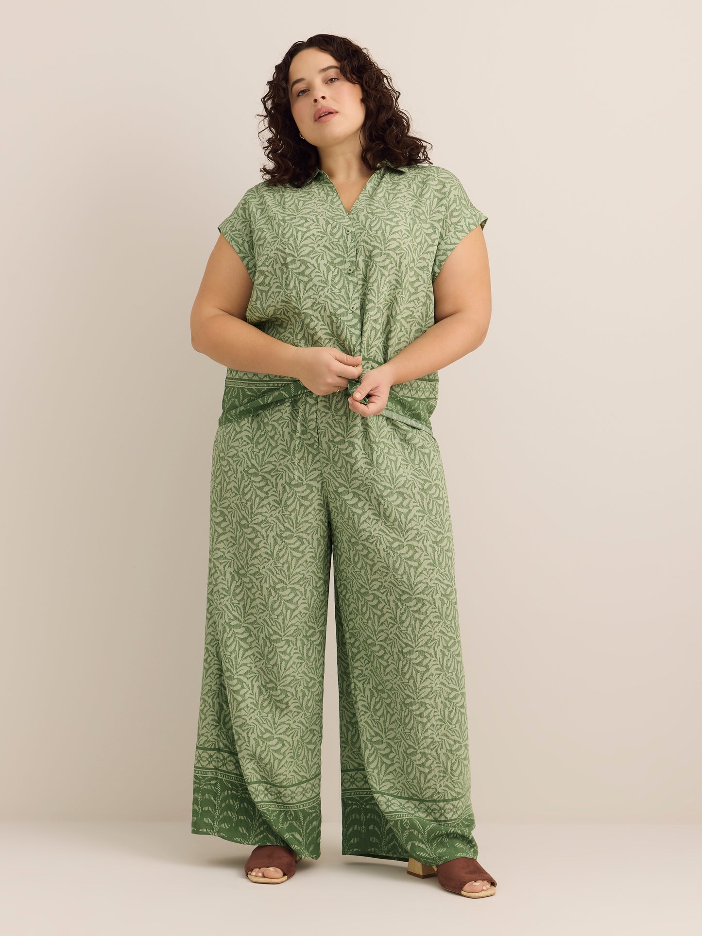 Petite, Palazzo-Leg Pant with Elastic Waistband