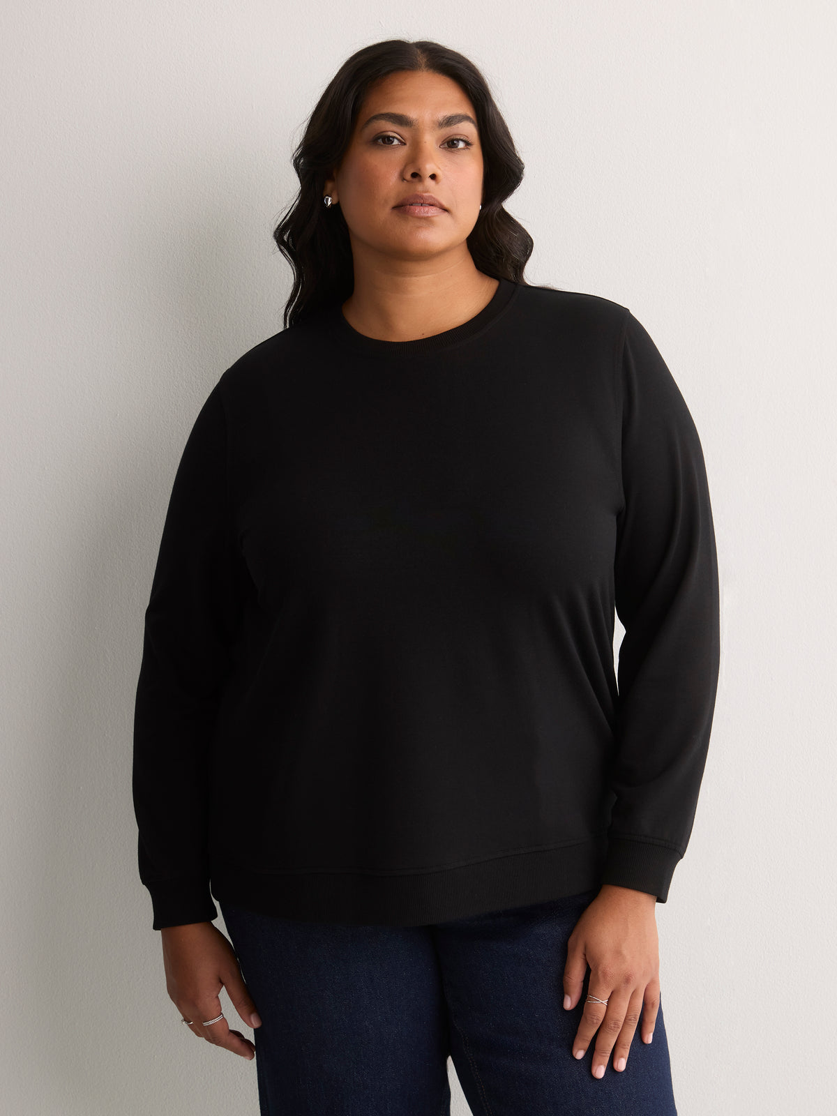 Boyfriend-Fit Long-Sleeve Crew-Neck Sweatshirt