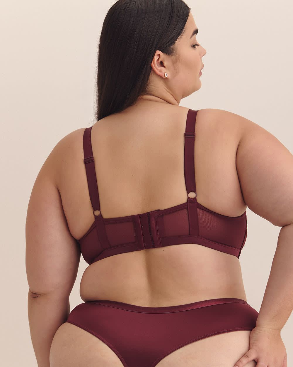 Lace and Mesh Thong - Déesse Collection