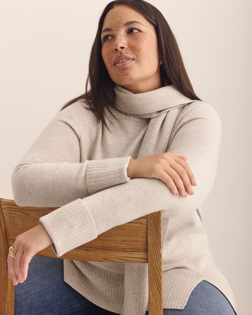 Pull avec foulard, tissu responsable - Addition Elle