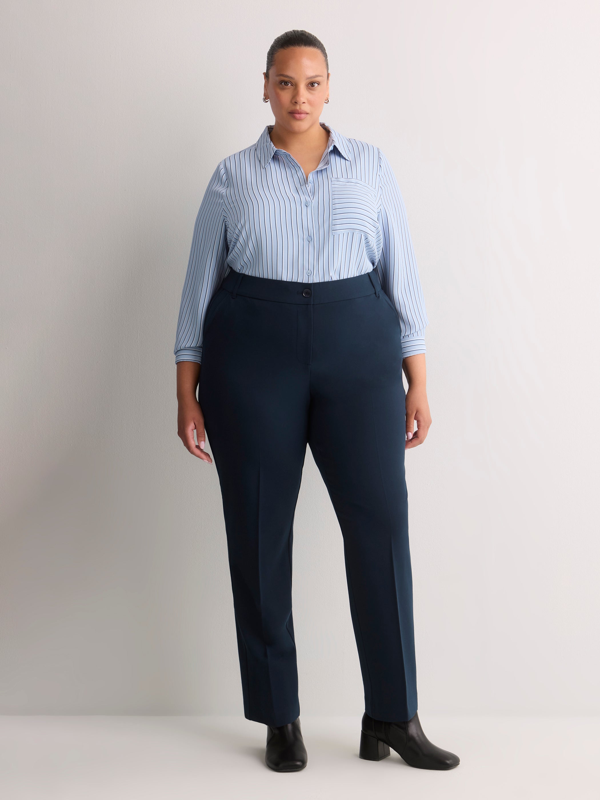 Navy Curvy Straight-Leg Savvy Pant