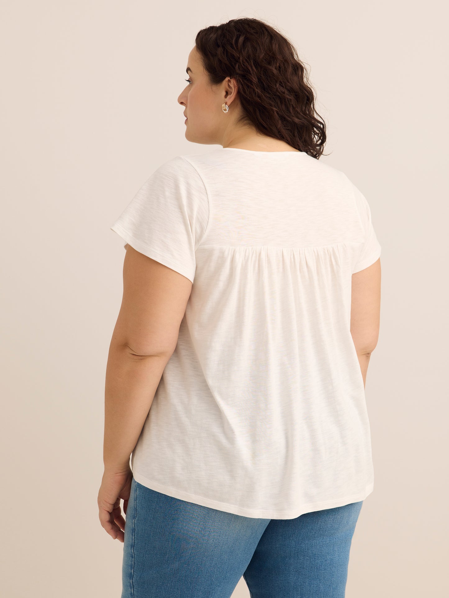 Slight Swing-Fit Crochet-Insert Top