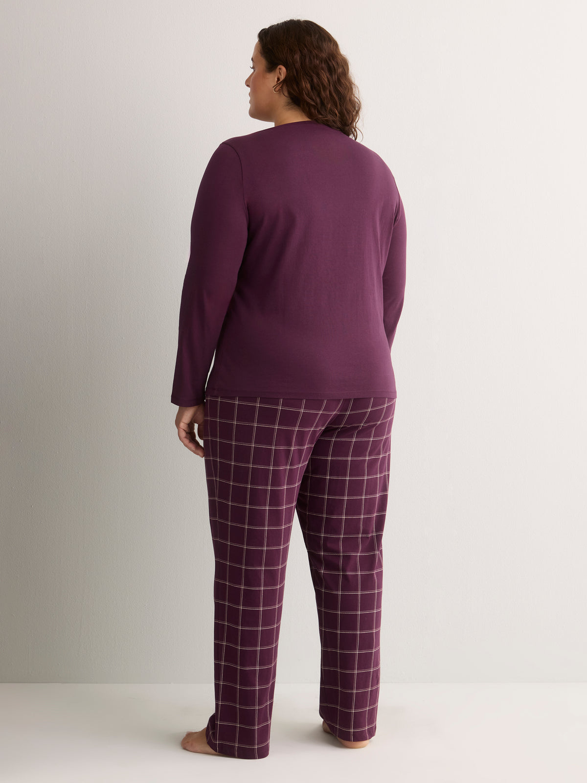 Purple Cat-Print Crew Top and Straight Pant Pyjama Set - tiVOGLIO