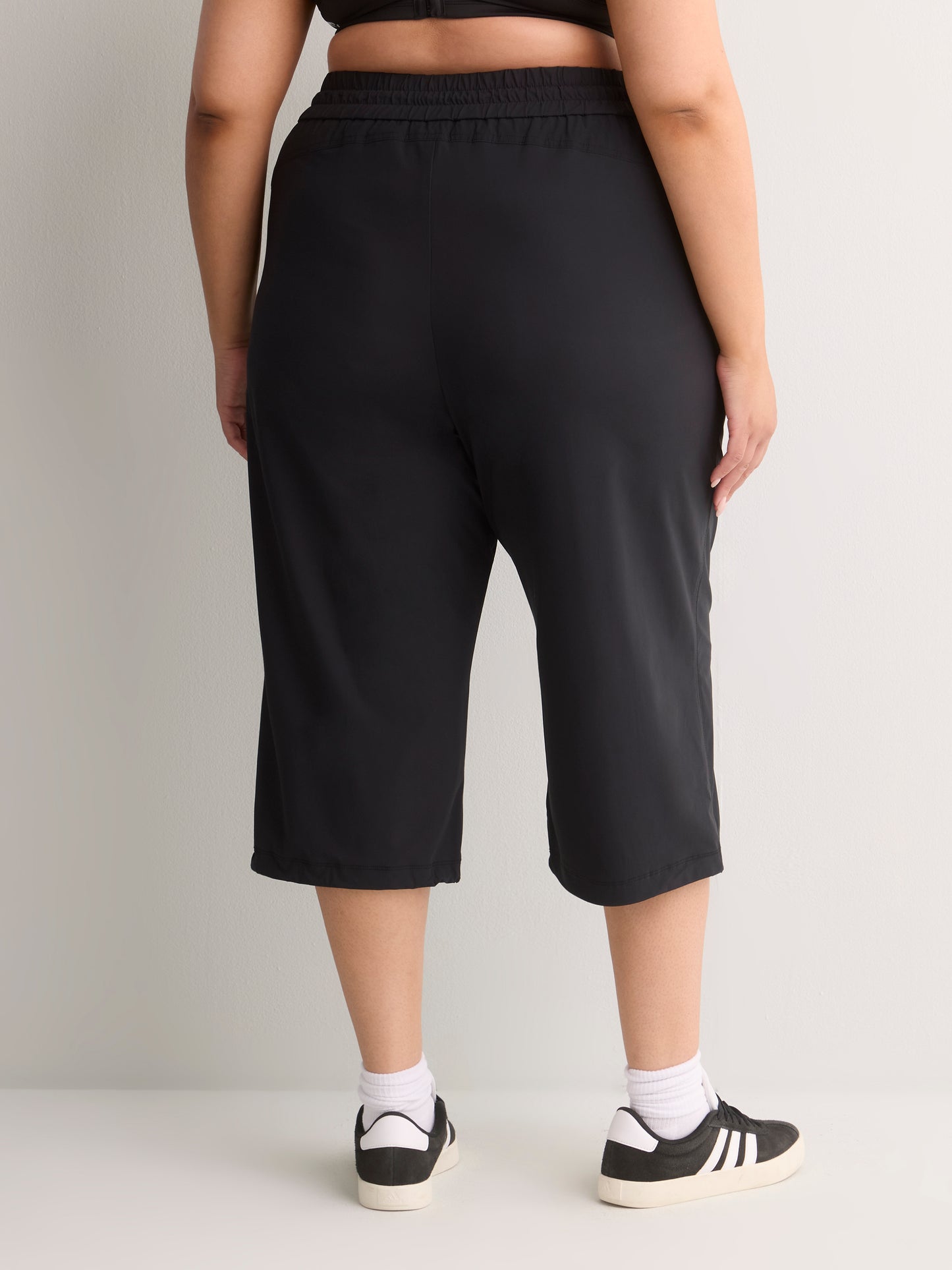 Black 4-Way Stretch Capri Jogger Pant - Active Zone
