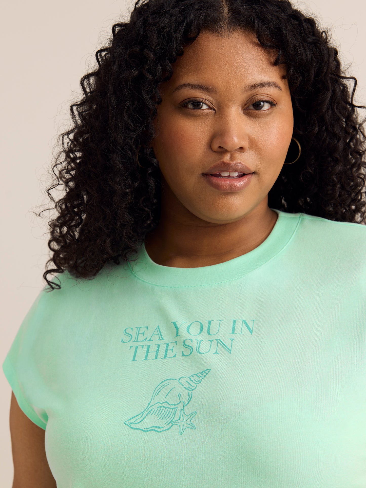 Extended-Sleeve Crewneck Knit Top