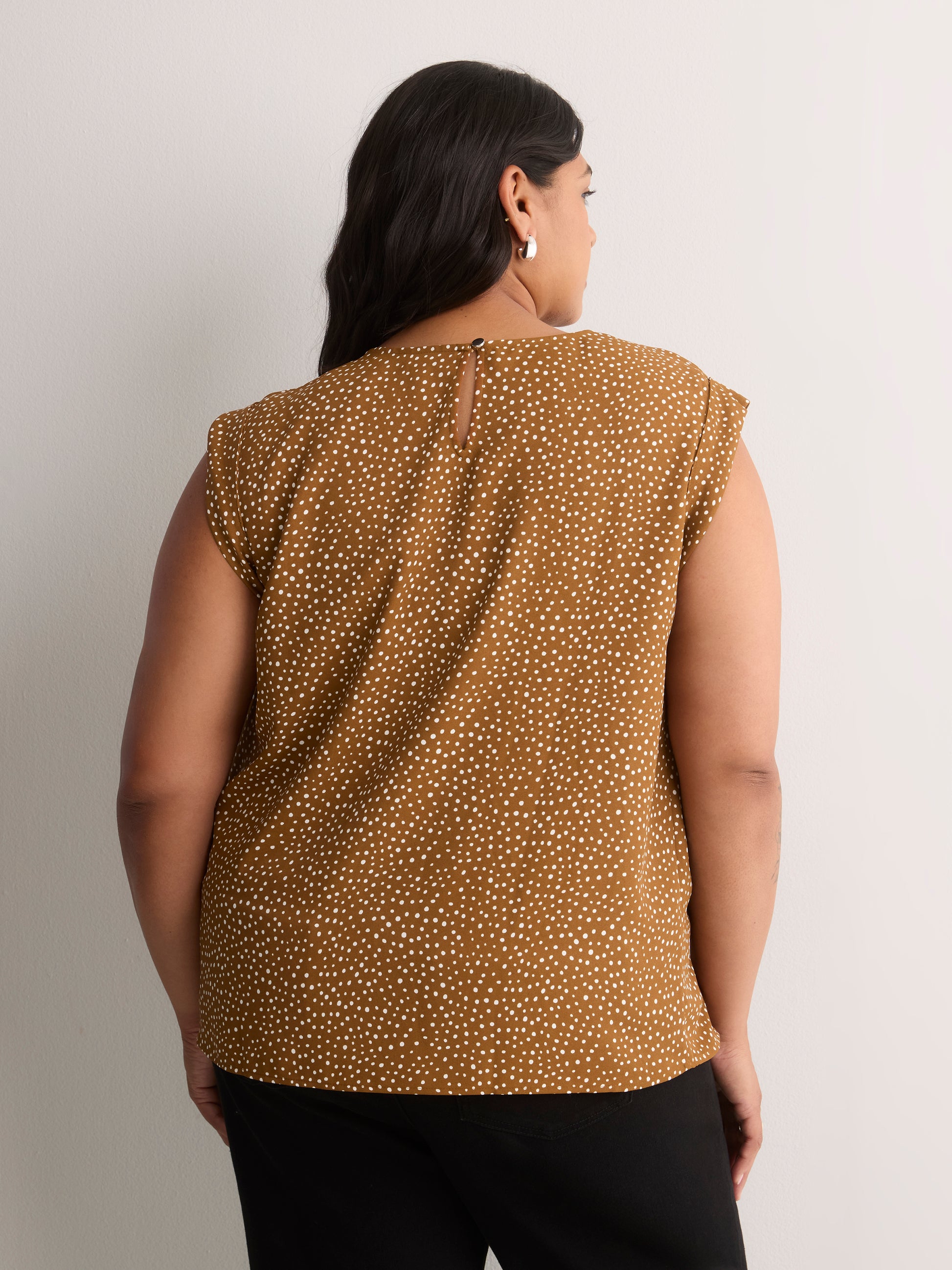Responsible, Straight Extended-Sleeve Silky Blouse with Decorative Buttons
