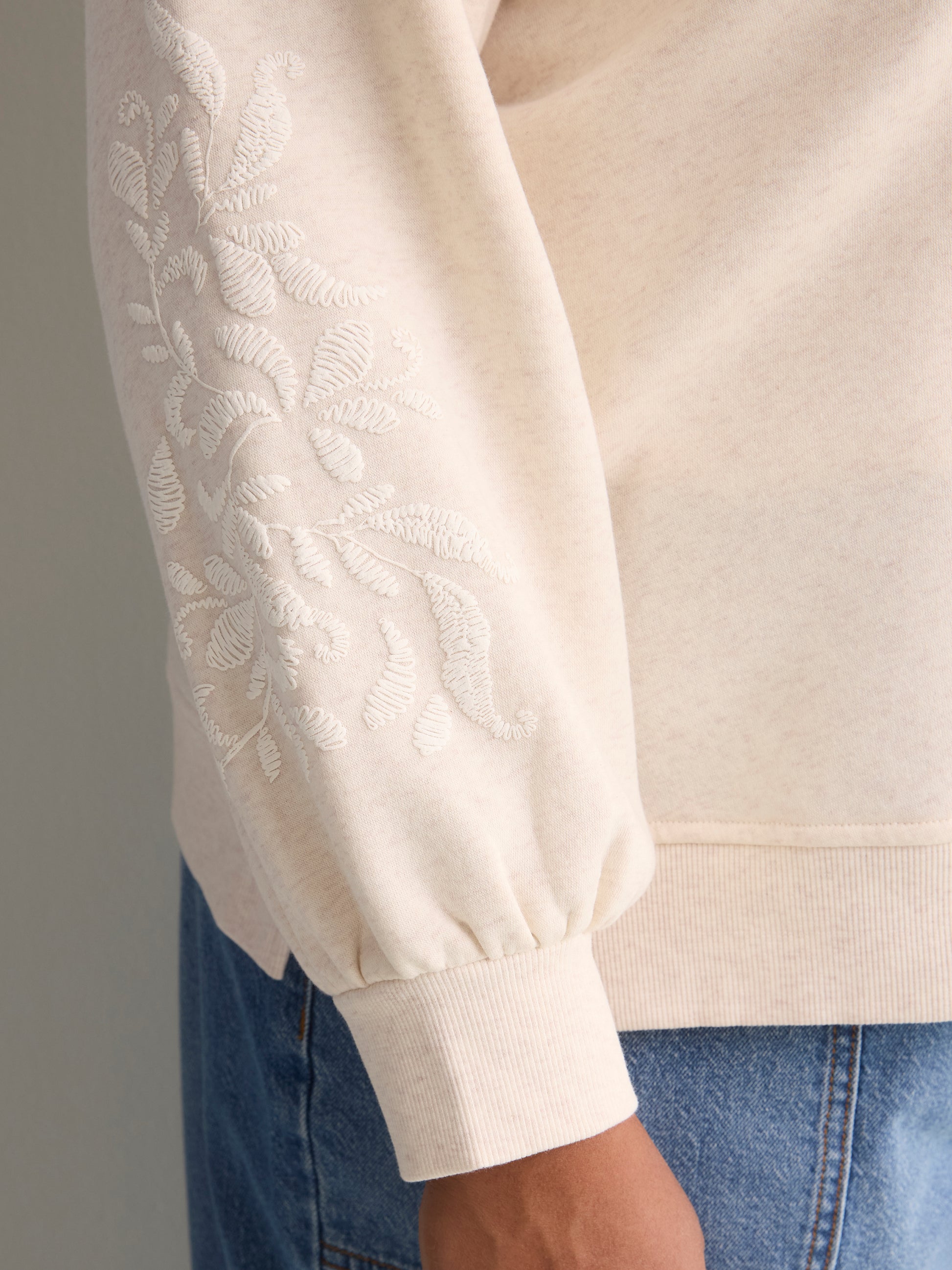 Loose Crew-Neck Fleece Sweatshirt with Long Balloon Sleeves