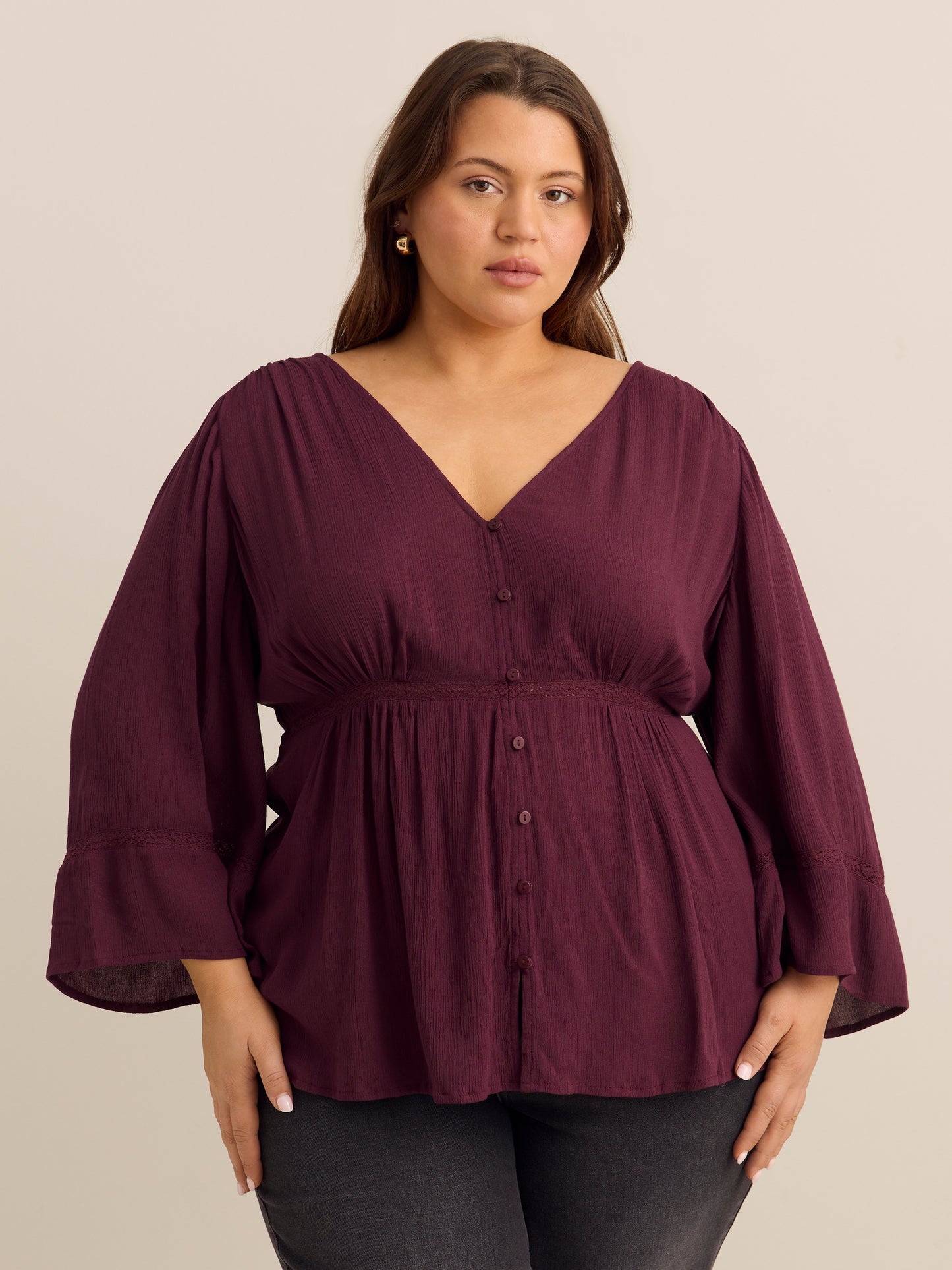 Blouse à col en V et manches amples avec ruban décoratif - Addition Elle