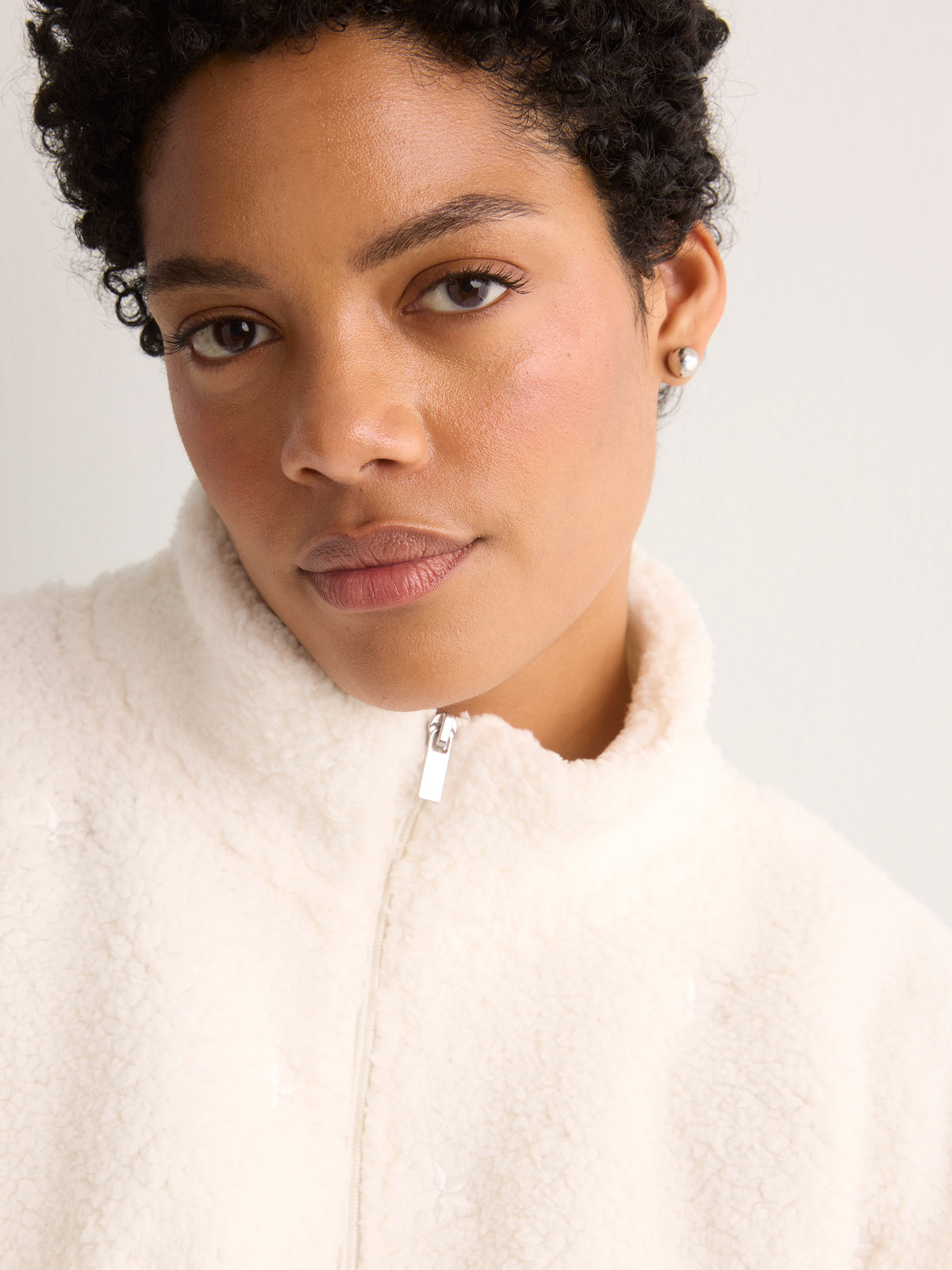 White Fleece Zippy Jacket with Embroidered Stars - tiVOGLIO