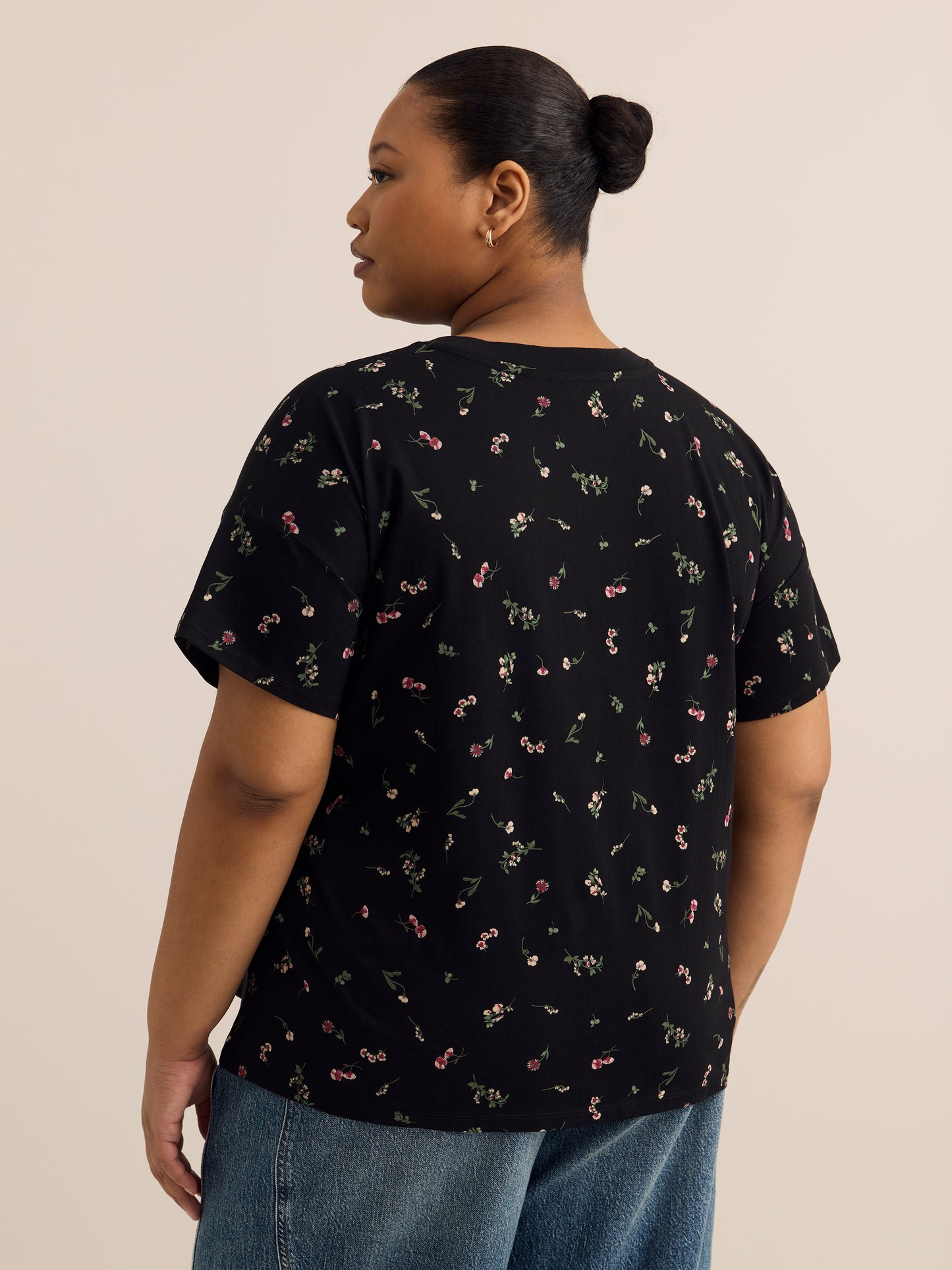 Boxy-Fit Printed Short-Sleeve Crew-Neck T-Shirt