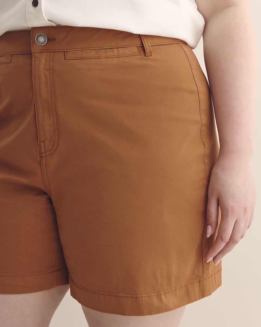 Short en coton, coupe galbée