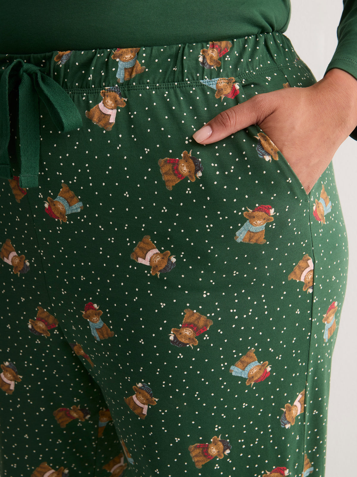 Green Snow Cow Henley Tee and Straight Pant Pyjama Set - tiVOGLIO