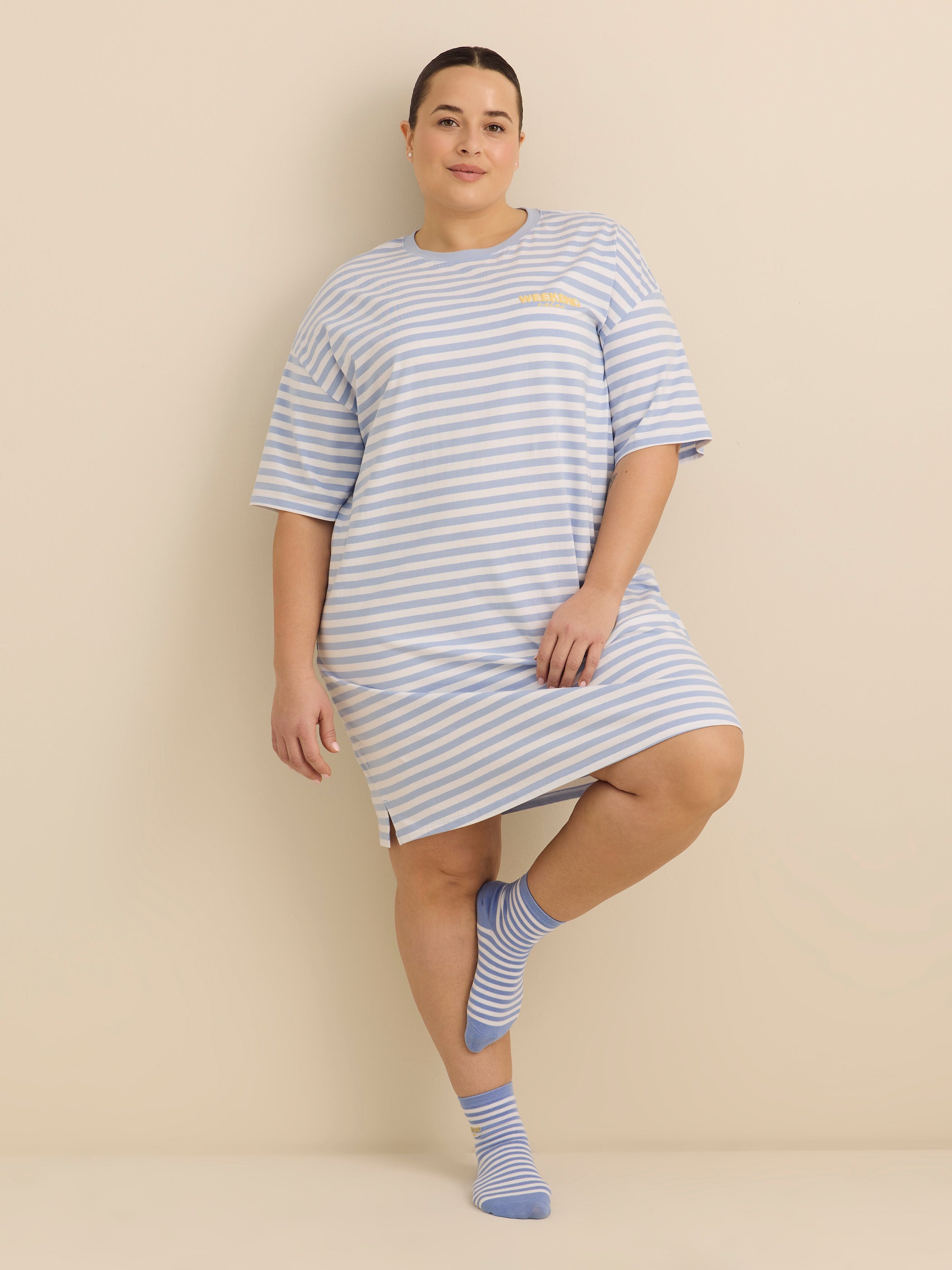 Robe de nuit à rayures et manches courtes - ti Voglio