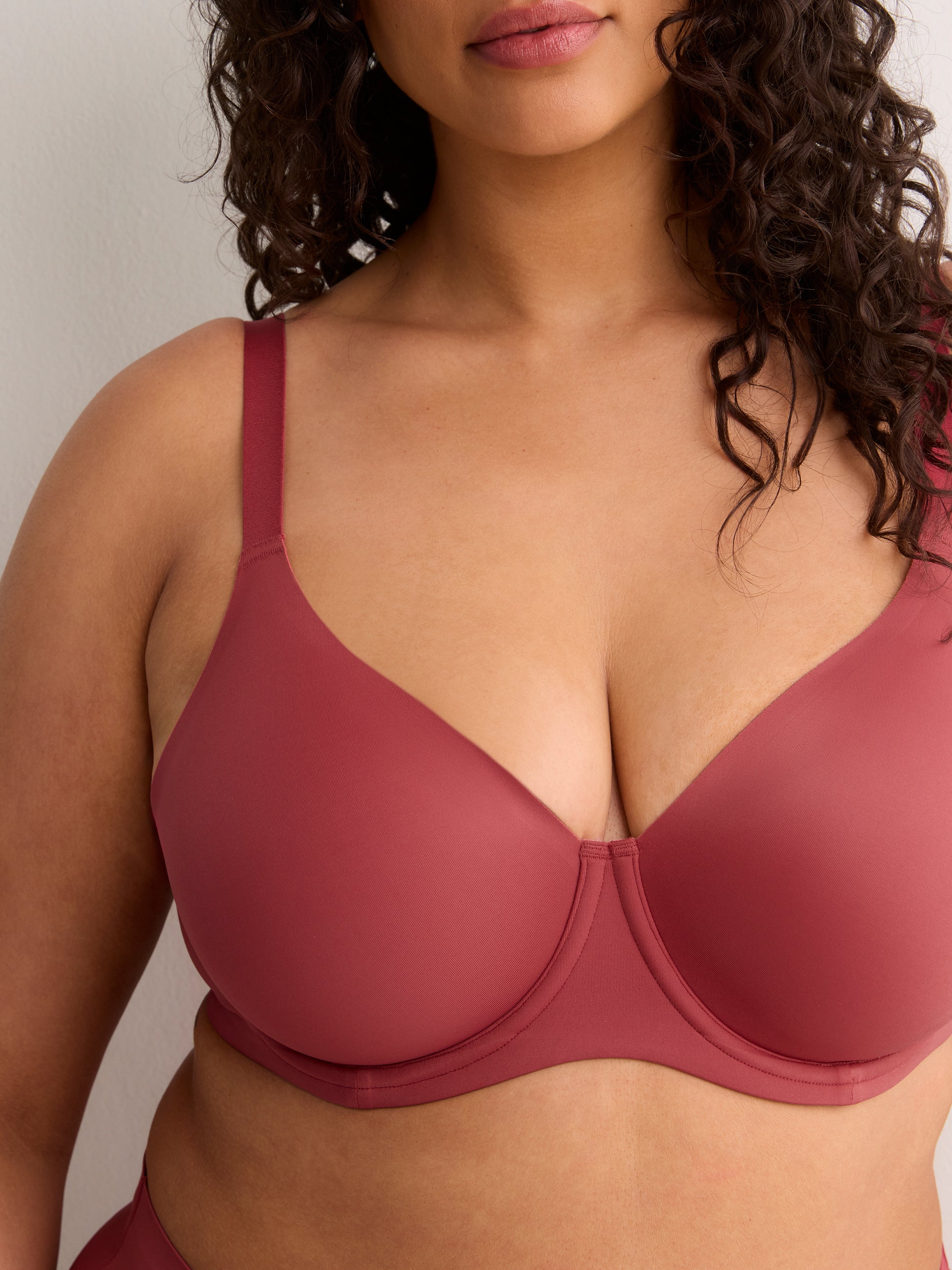 Second Skin, Red Unlined Underwire Matte Bra - tiVOGLIO