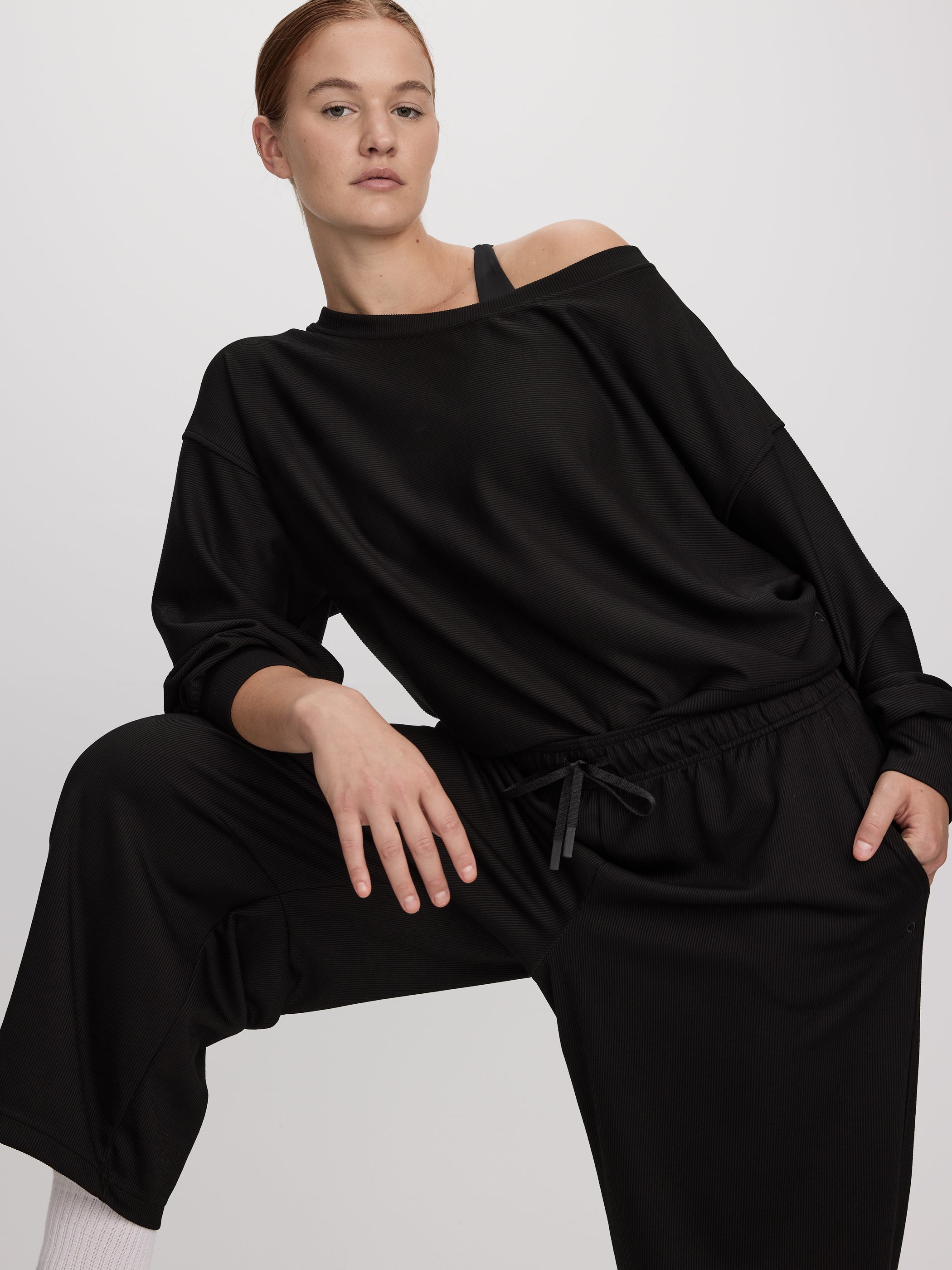 Long-Sleeve Off-the-Shoulder Top - Hyba