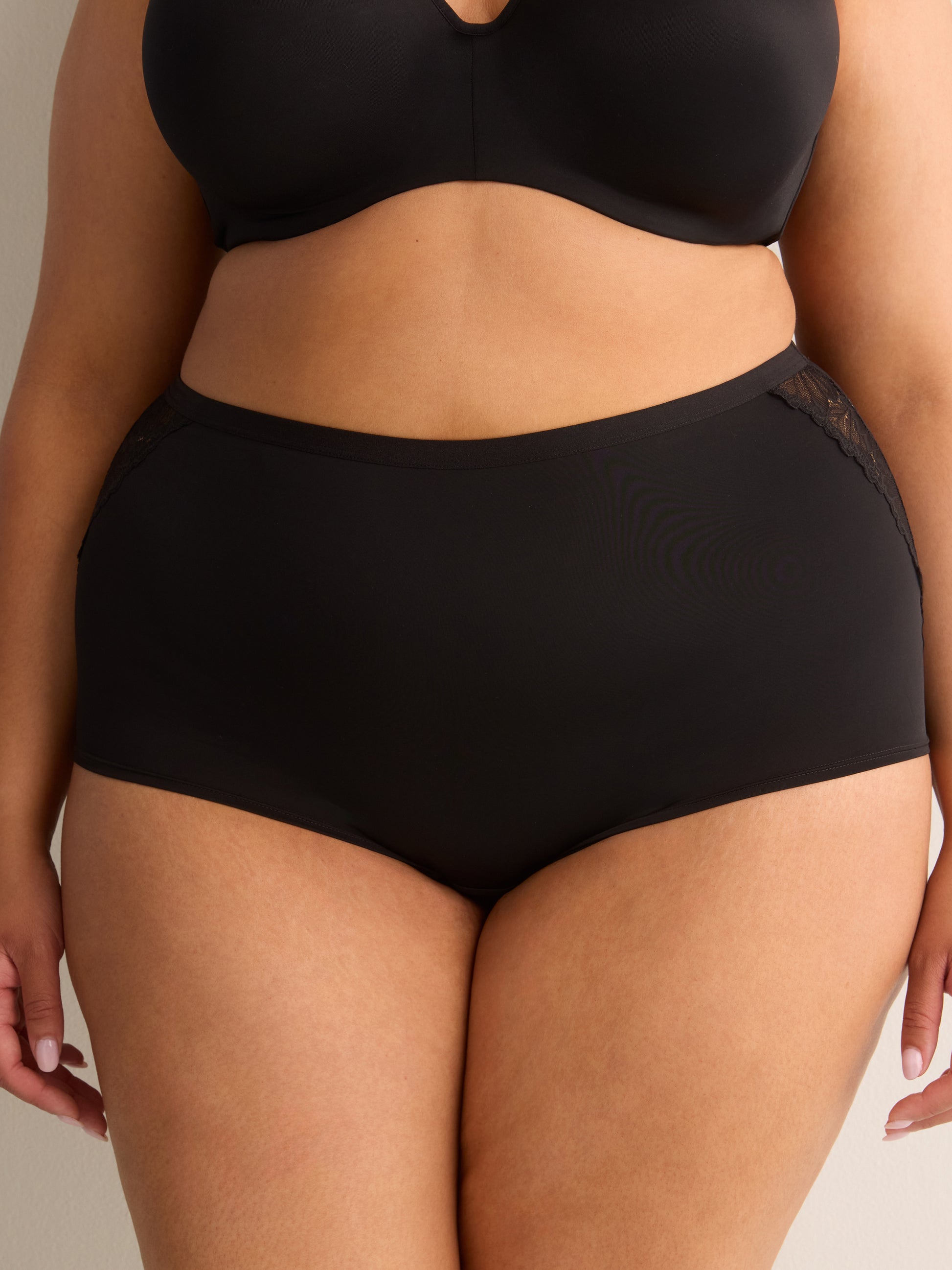 Microfibre Knit Boyshort with Lace - Déesse