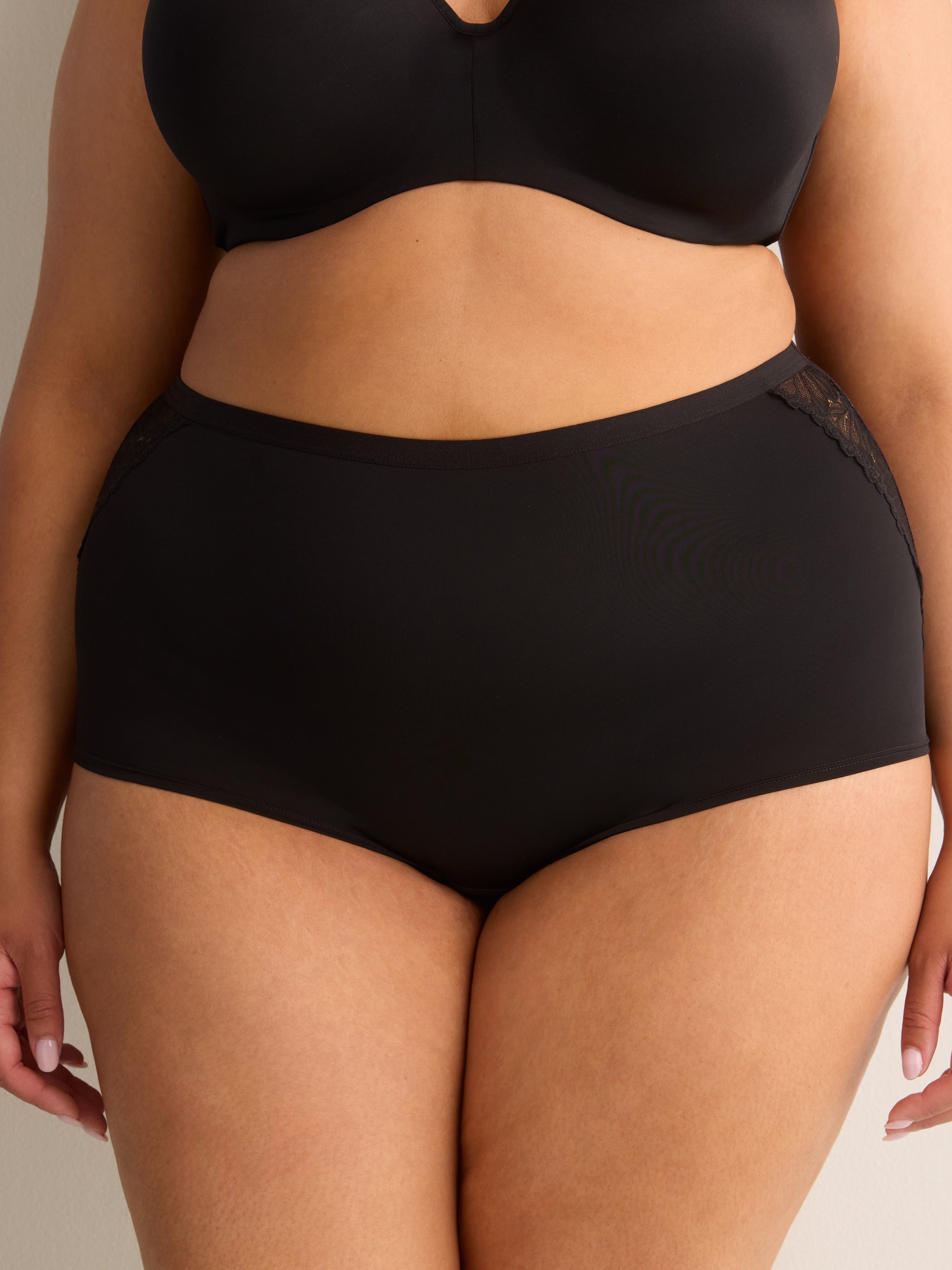 Microfibre Knit Boyshort with Lace - Déesse