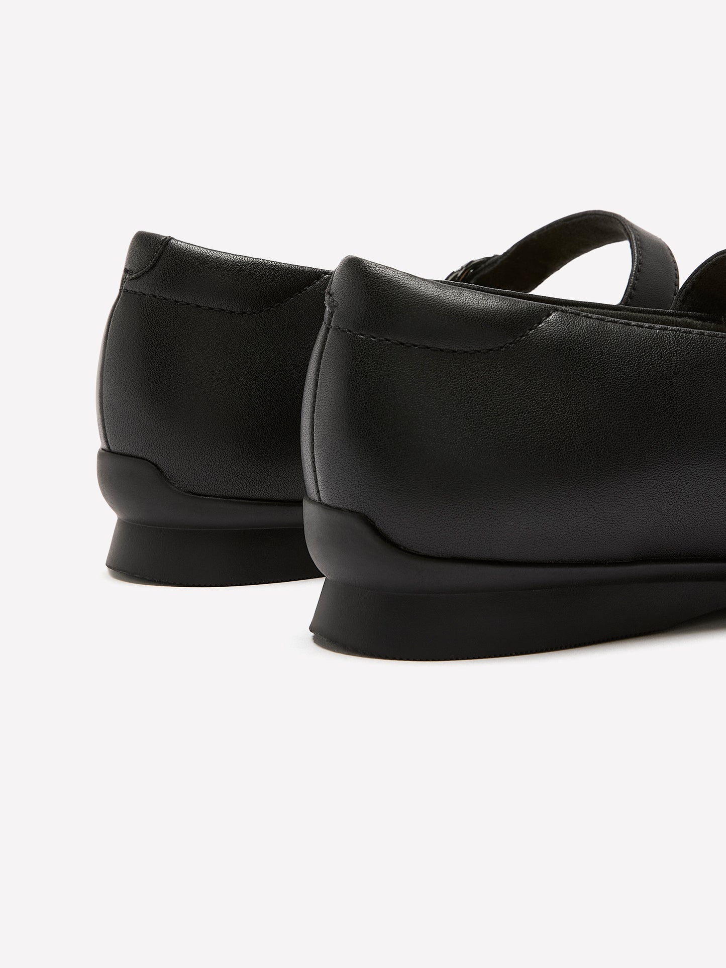Wide Width, Jazmynn Iris Black Leather Flat Shoe - Clarks