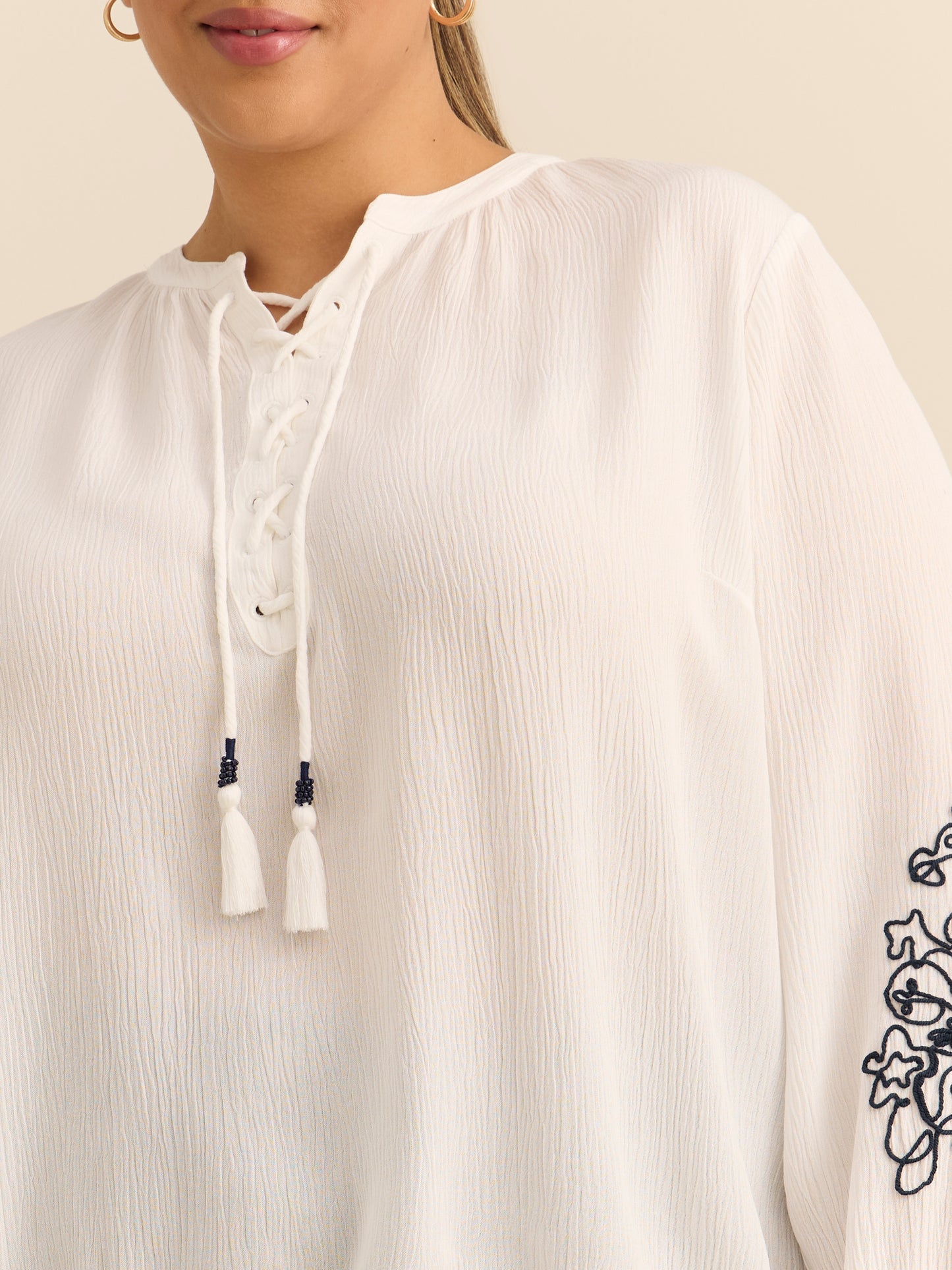 Blouse évasée boho à manches longues brodées