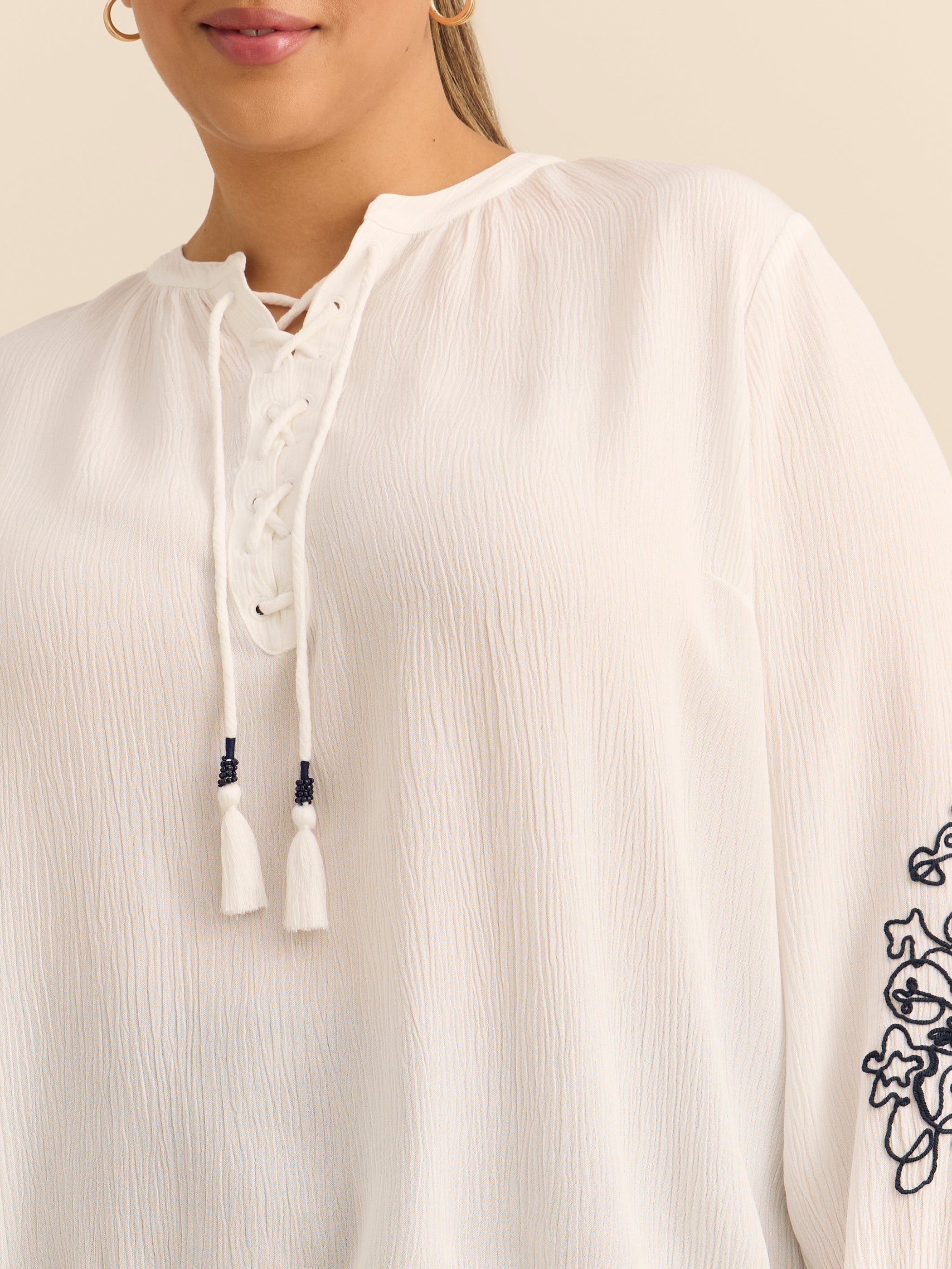 Blouse évasée boho à manches longues brodées