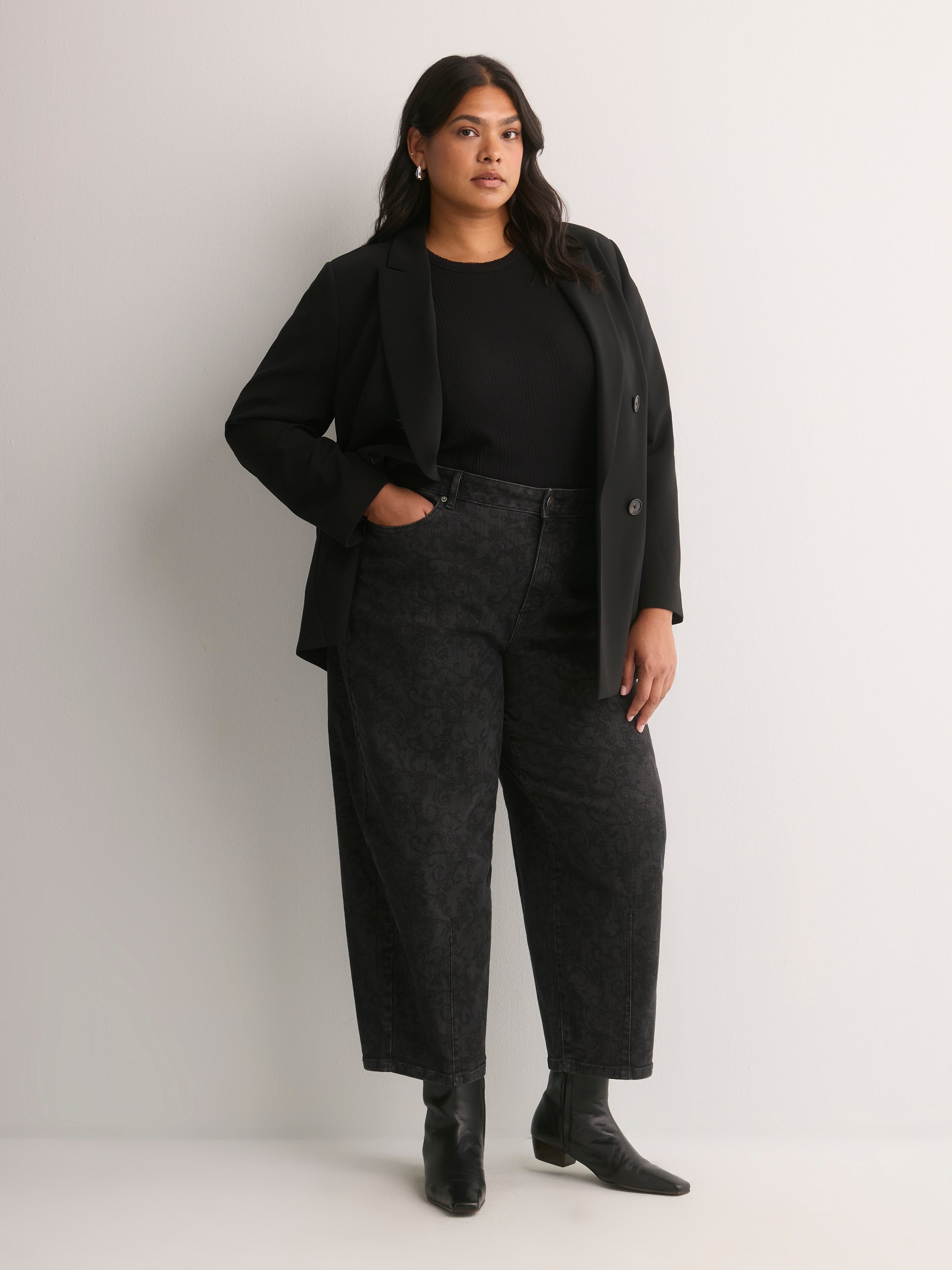 Printed Black High-Rise Barrel-Leg Jeans - d/C jeans