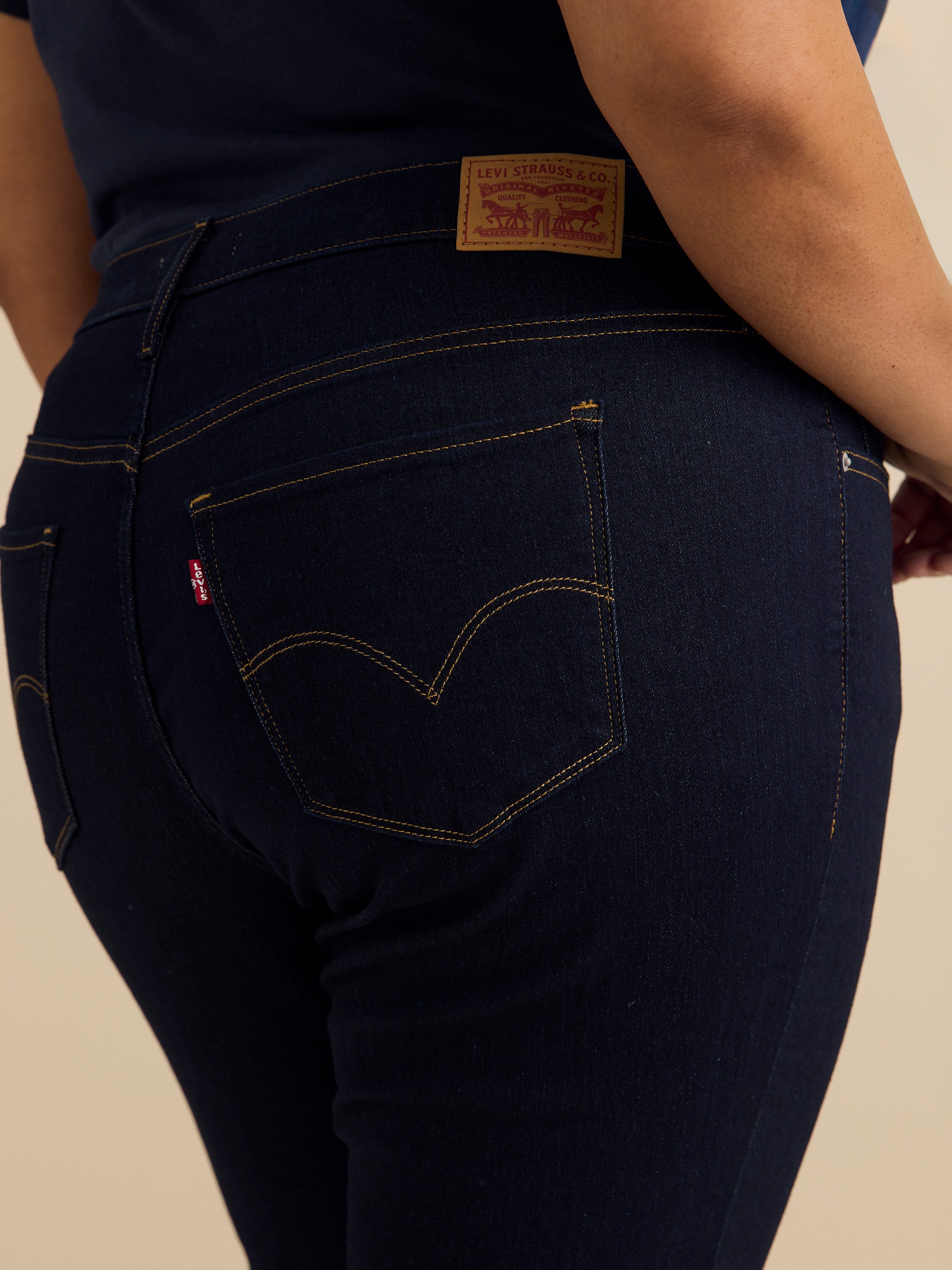 Jean 315 gainant à  jambe évasée, Darkest Sky - Levi's