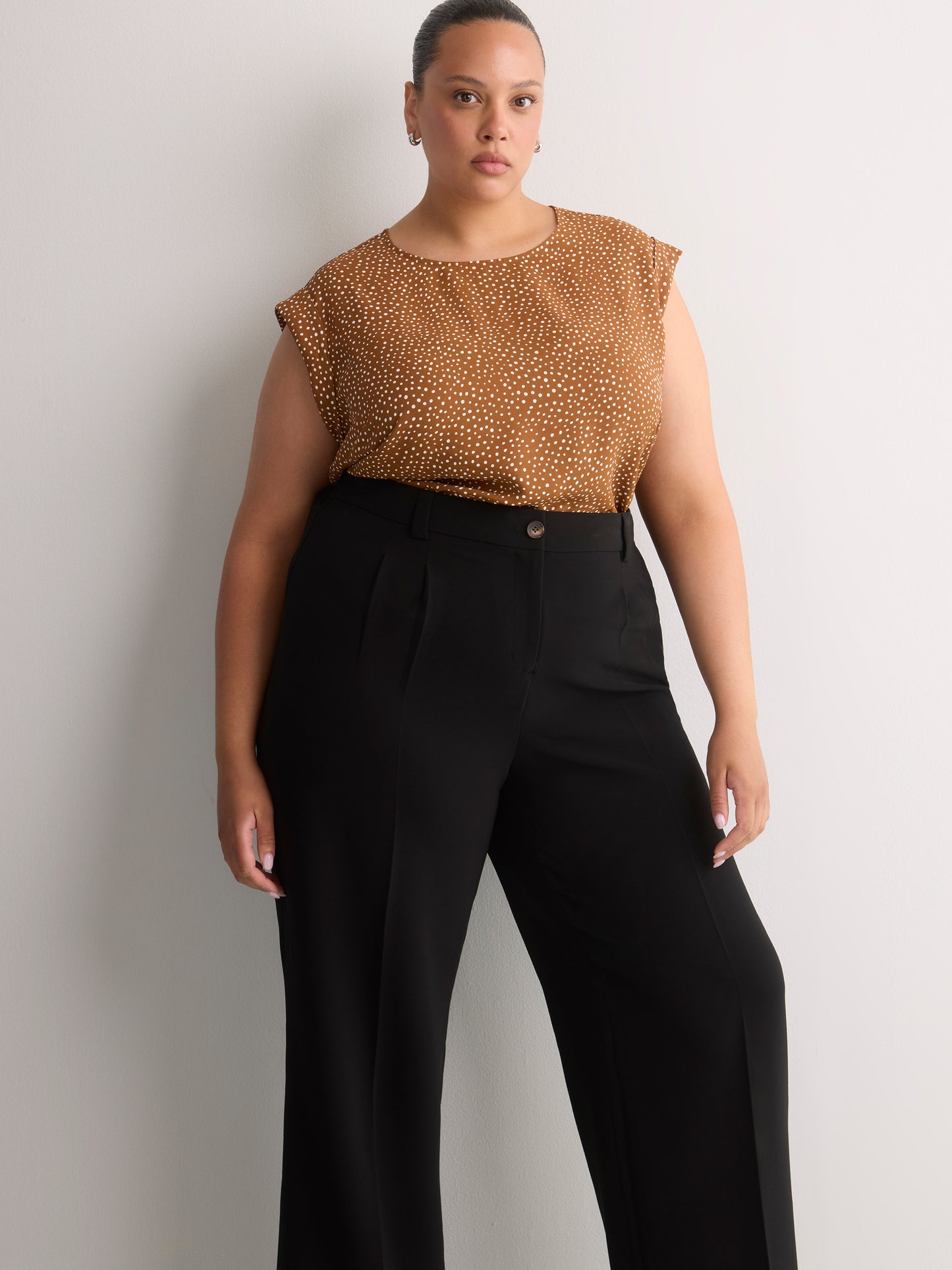 Wide-Leg City Pant