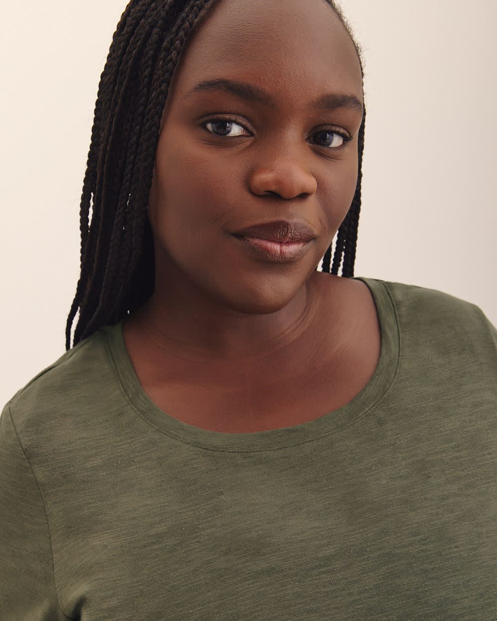 Curvy-Fit Crewneck Tee - PENN. Essentials