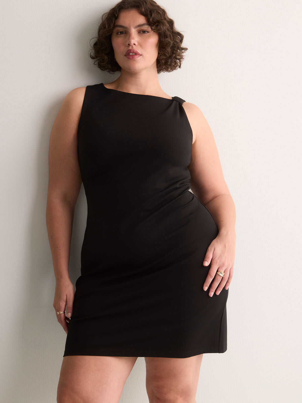 Black Sleeveless Boat-Neck Dress - Addition Elle