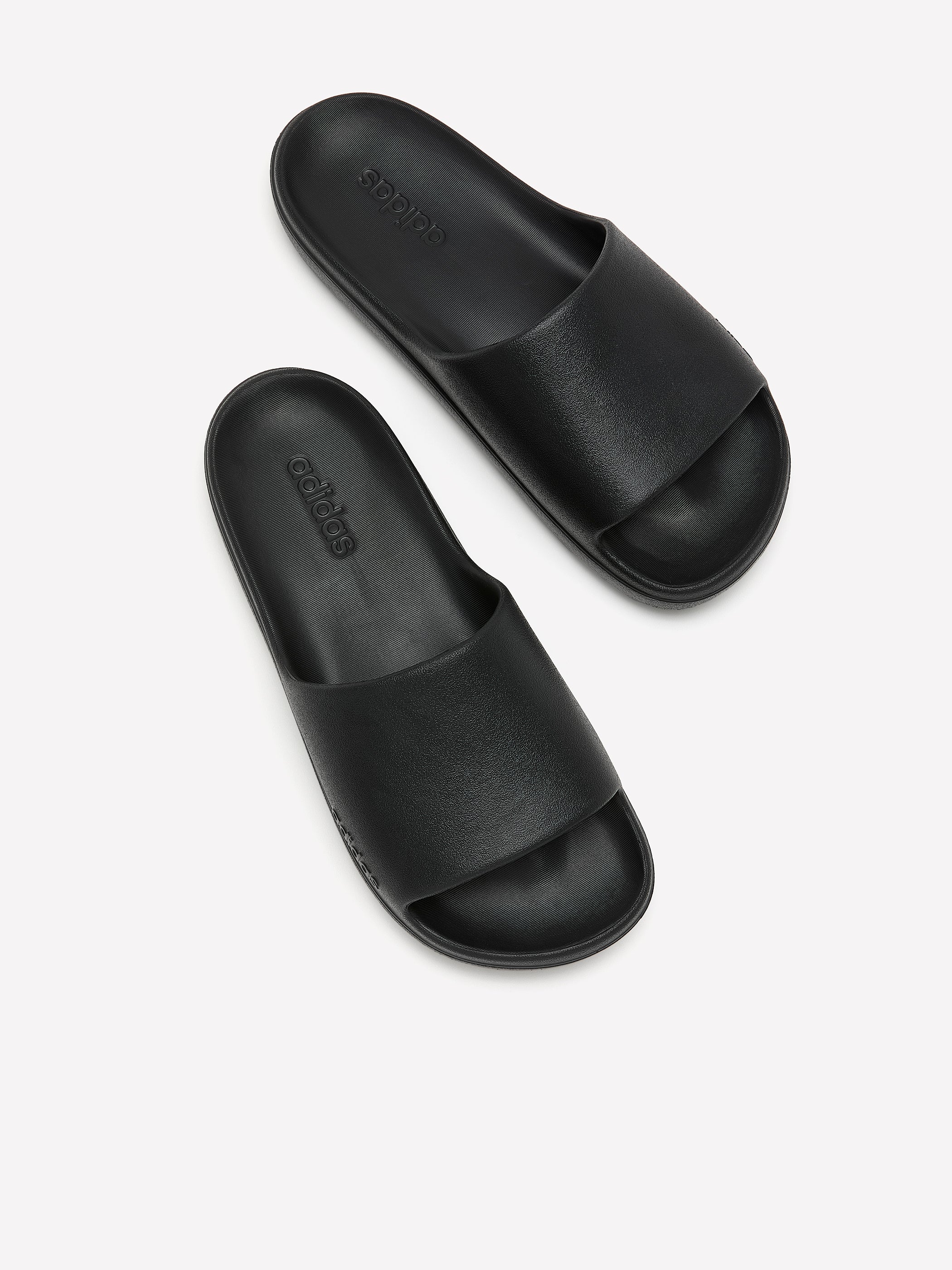 Sandale à enfiler Adilette, taille régulière - adidas