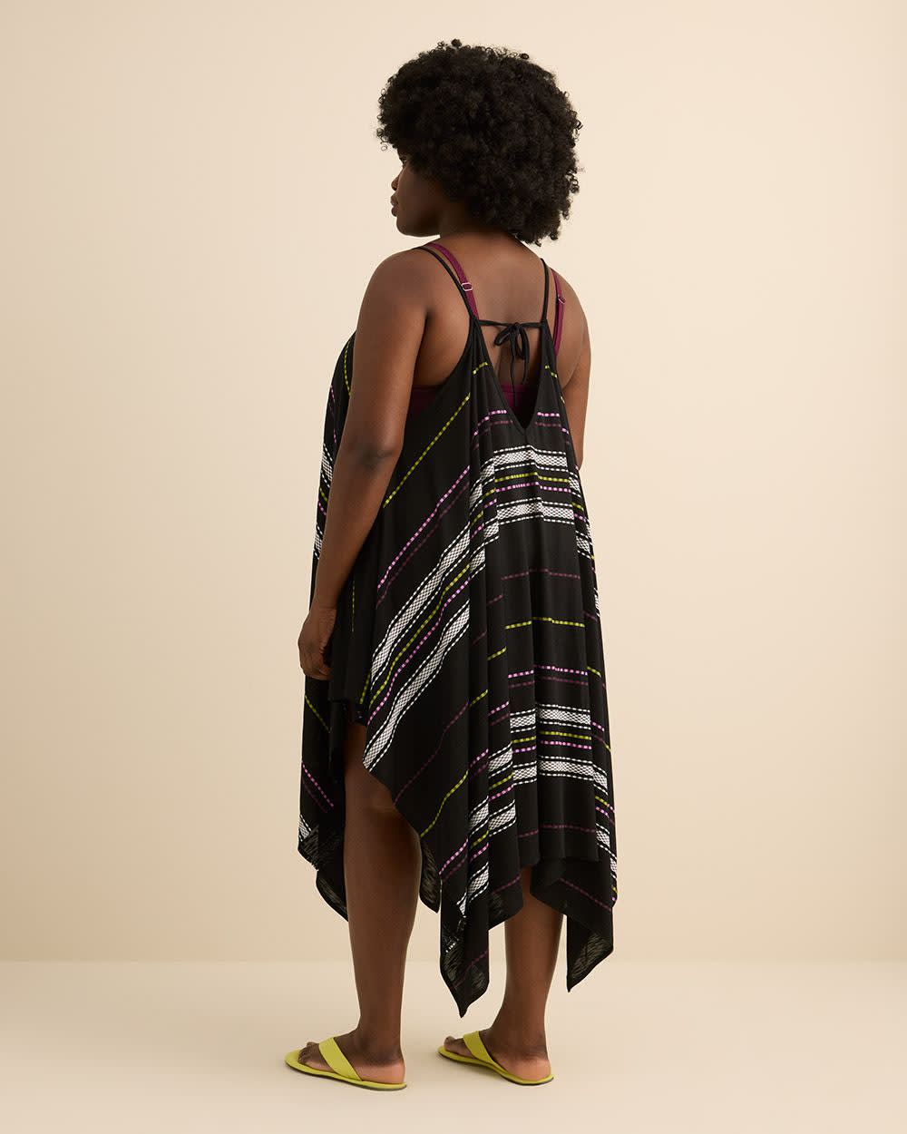 Robe noire cache-maillot à ourlet asymétrique