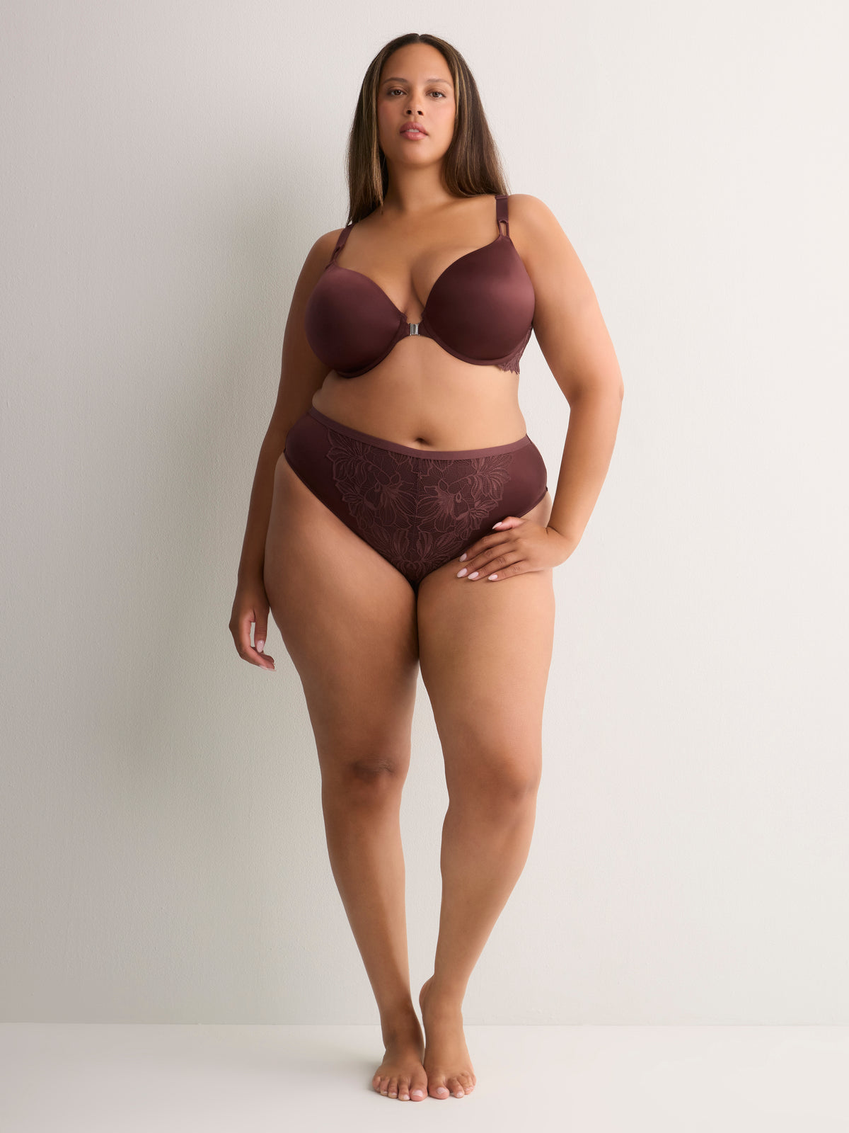 Brown Padded Plunge Bra with Magnetic Front Closure - Déesse Collection