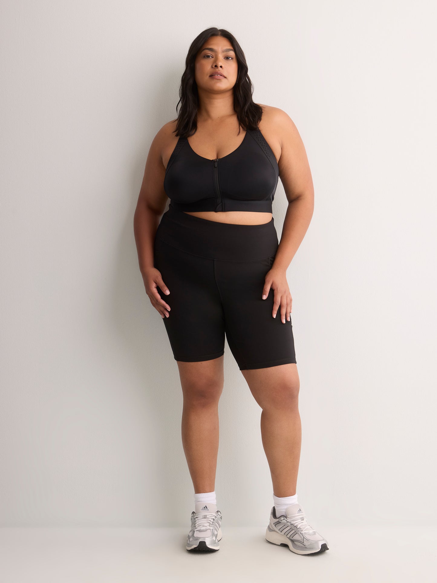 Black Wireless Medium Support Sports Bra with Front Zip Closure - Active Zone
