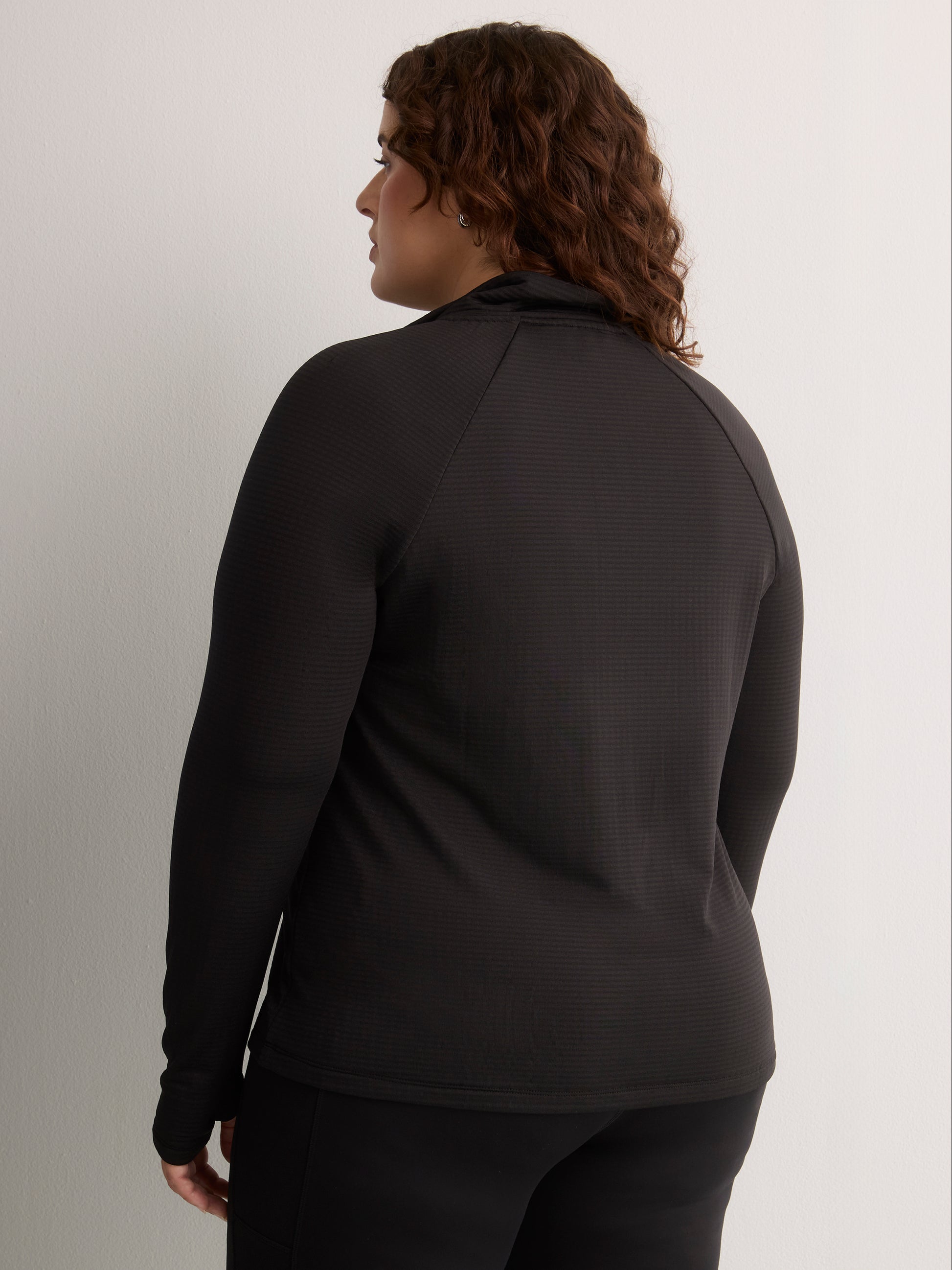 Black Long-Sleeve Half-Zip Textured Performance Pullover - Active Zone