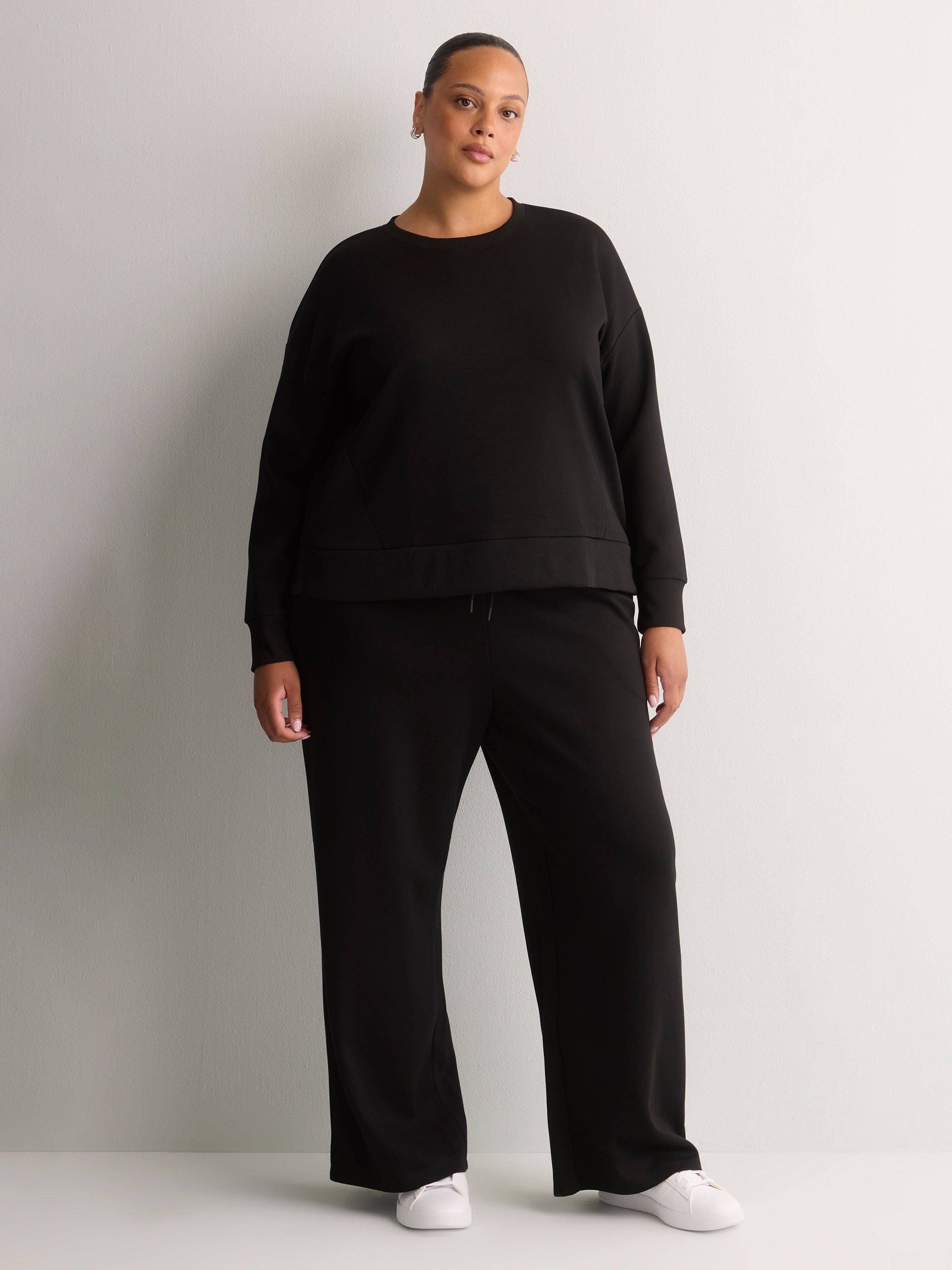 Responsible, Petite, Black High-Rise Wide-Leg Pull-On Knit Pant - Active Zone