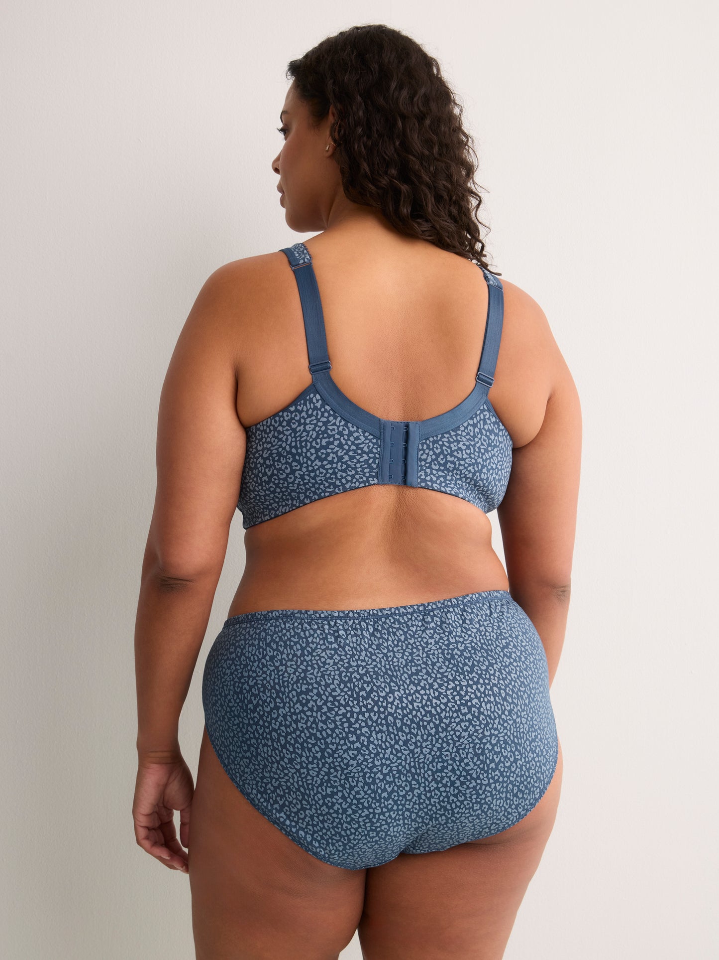Wireless Blue Leopard Cotton Bra with Lace Trim - tiVOGLIO