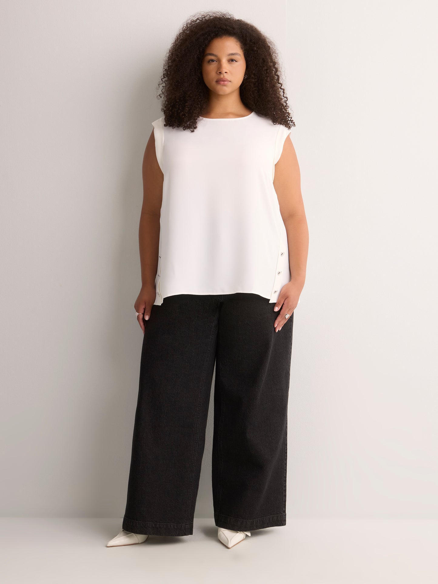 Responsible, Straight Extended-Sleeve Silky Blouse with Decorative Buttons