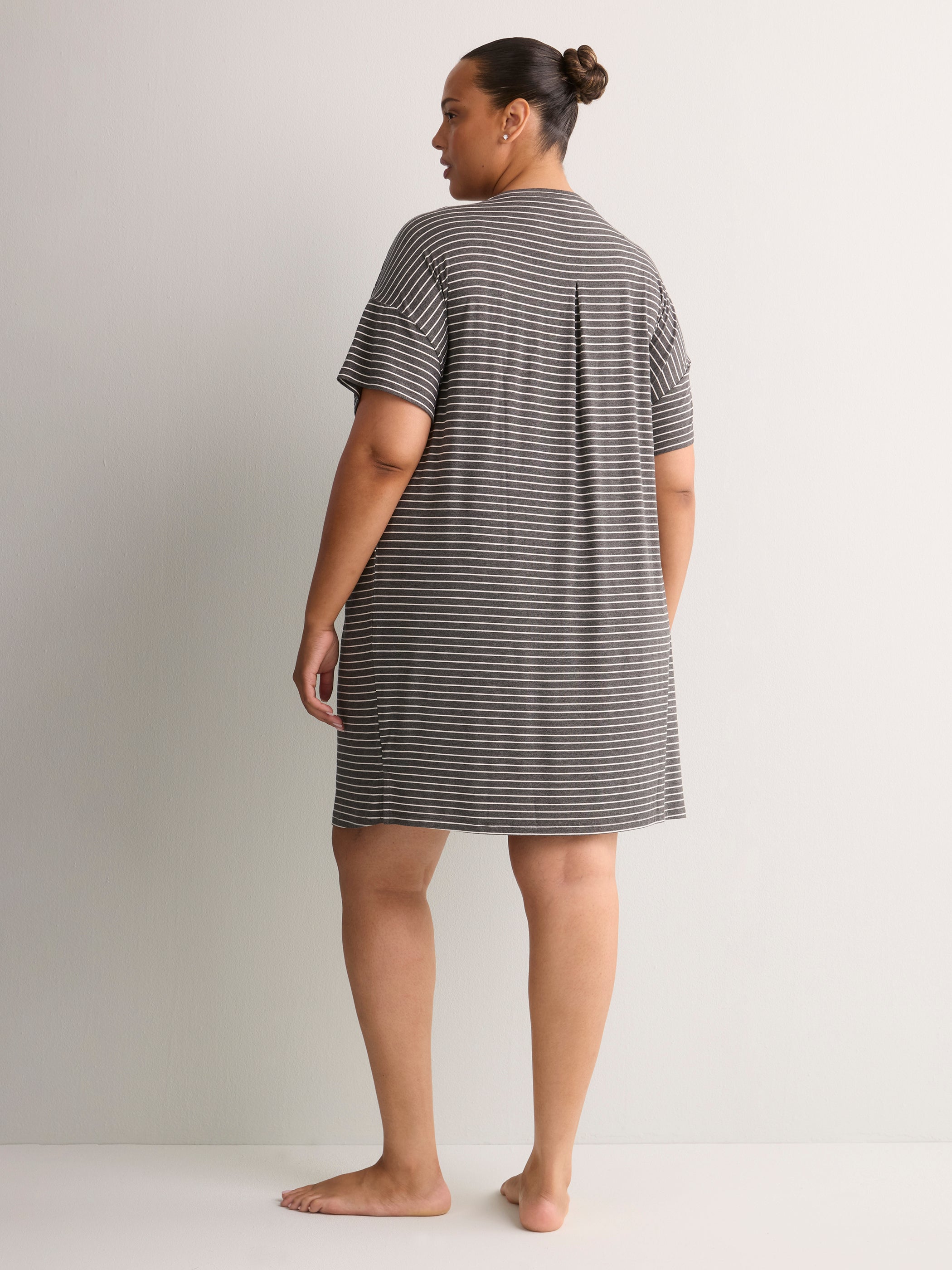 Responsible, Grey Striped Short-Sleeve Sleepshirt - tiVOGLIO