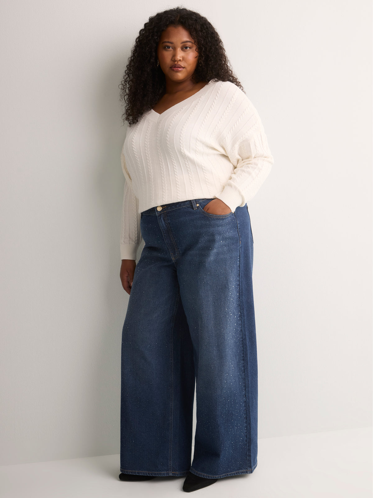 Classic-Fit High-Rise Wide-Leg Embellished Jean - d/C jeans