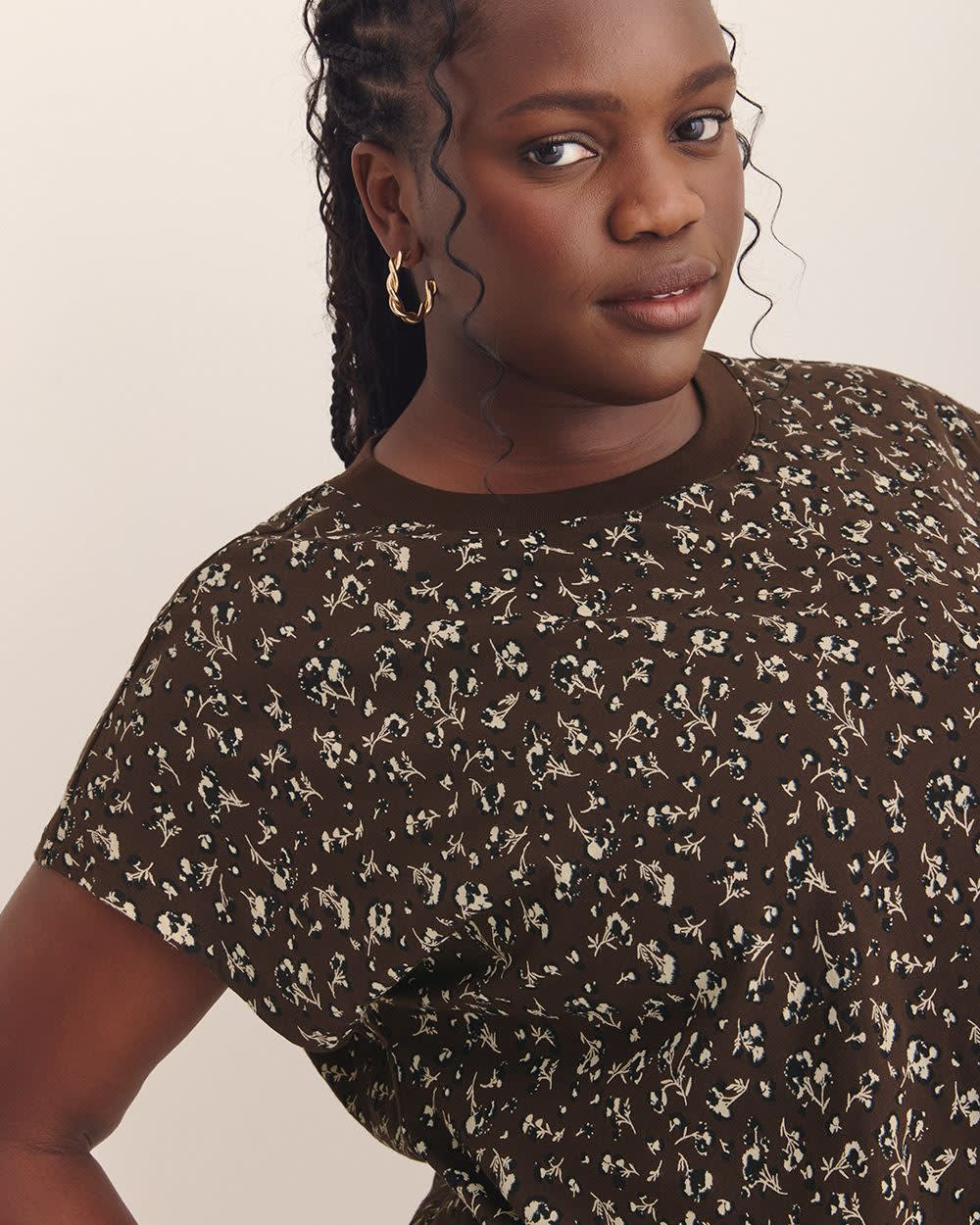 Extended-Sleeve Crew Neck T-Shirt - PENN. Essentials