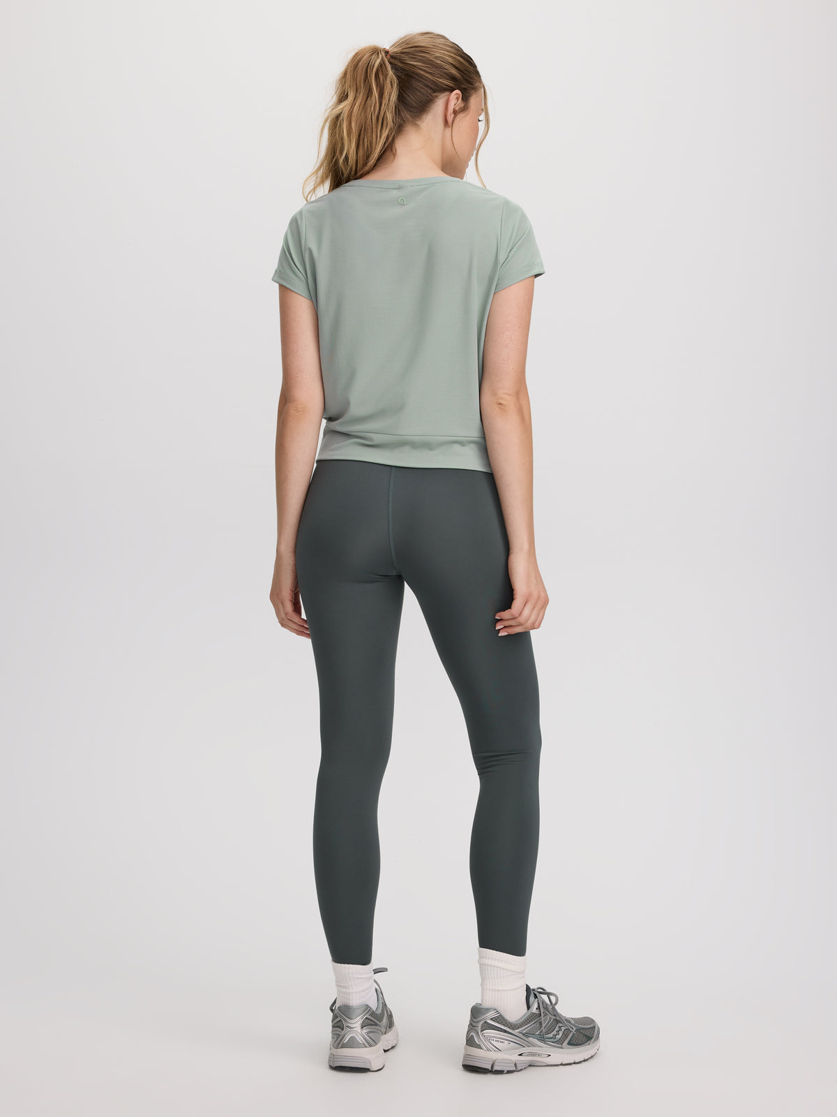 Short-Sleeve Crew-Neck T-Shirt with Twisted Detail - Hyba