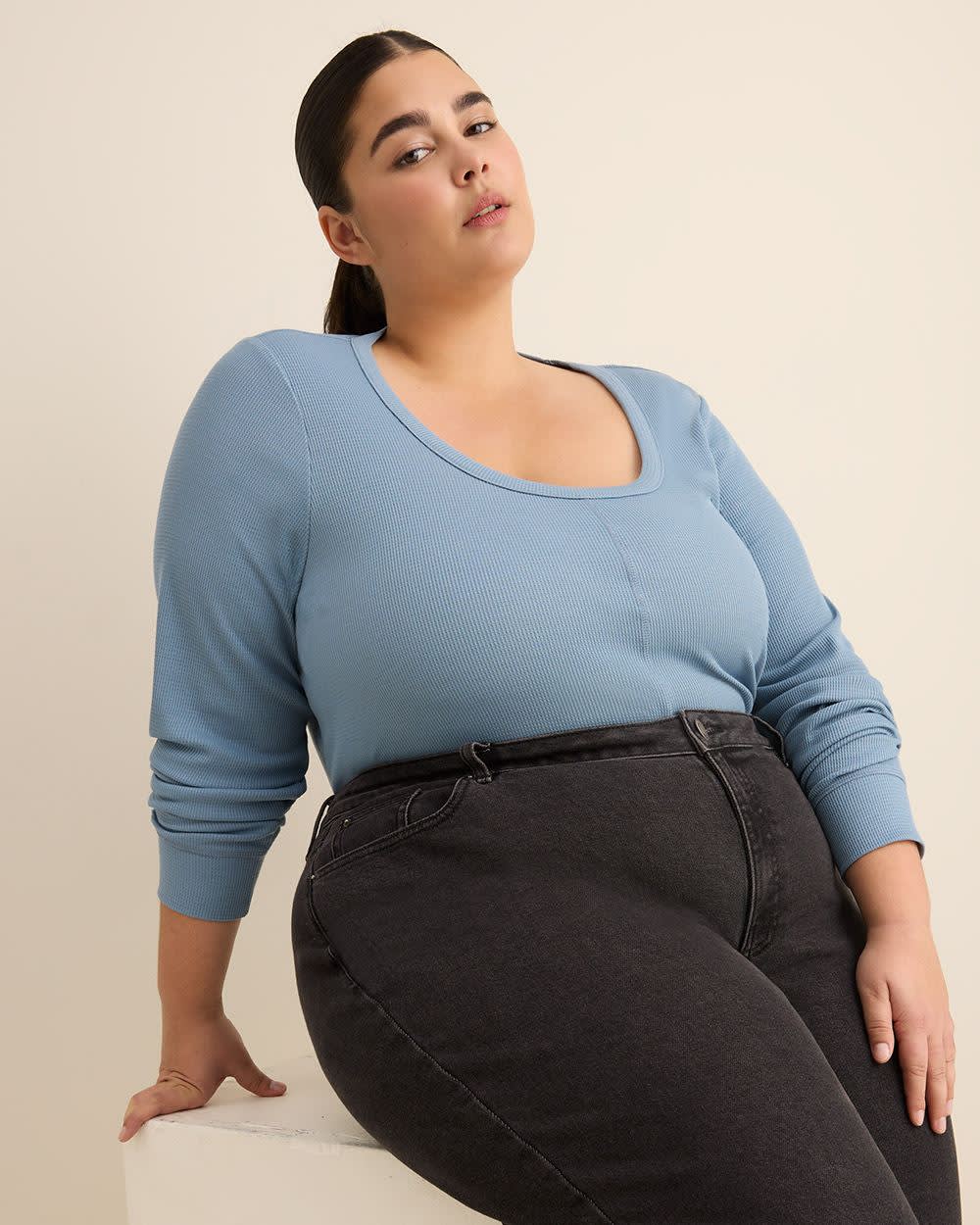 Curvy-Fit Long-Sleeve Waffle Tee - PENN. Essentials