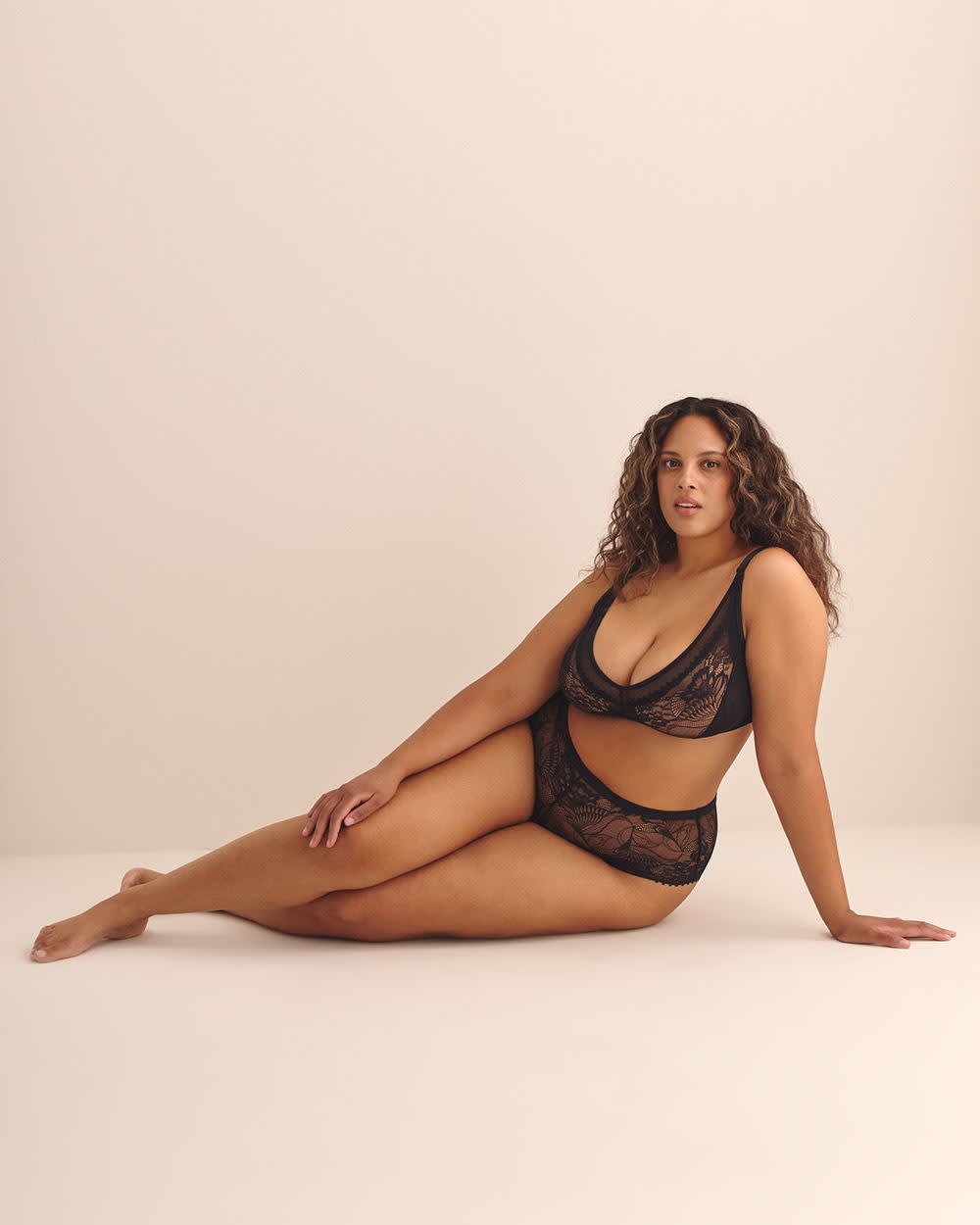 Sexy Black Lace Bralette - Déesse Collection