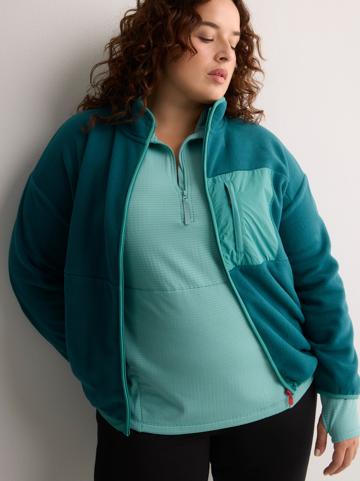 Short Polar Fleece Jacket with Contrast Trim - Active Zone