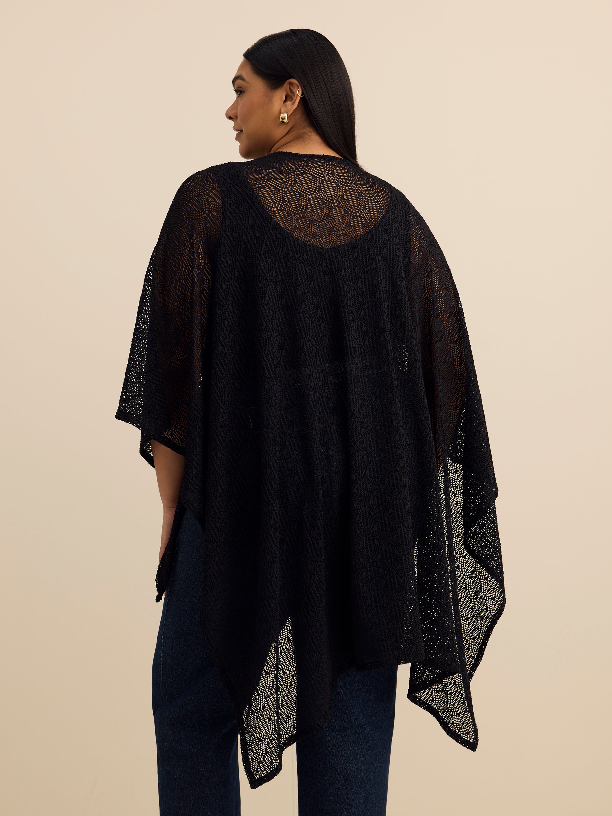 Cape à devant ouvert et mailles de fantaisie