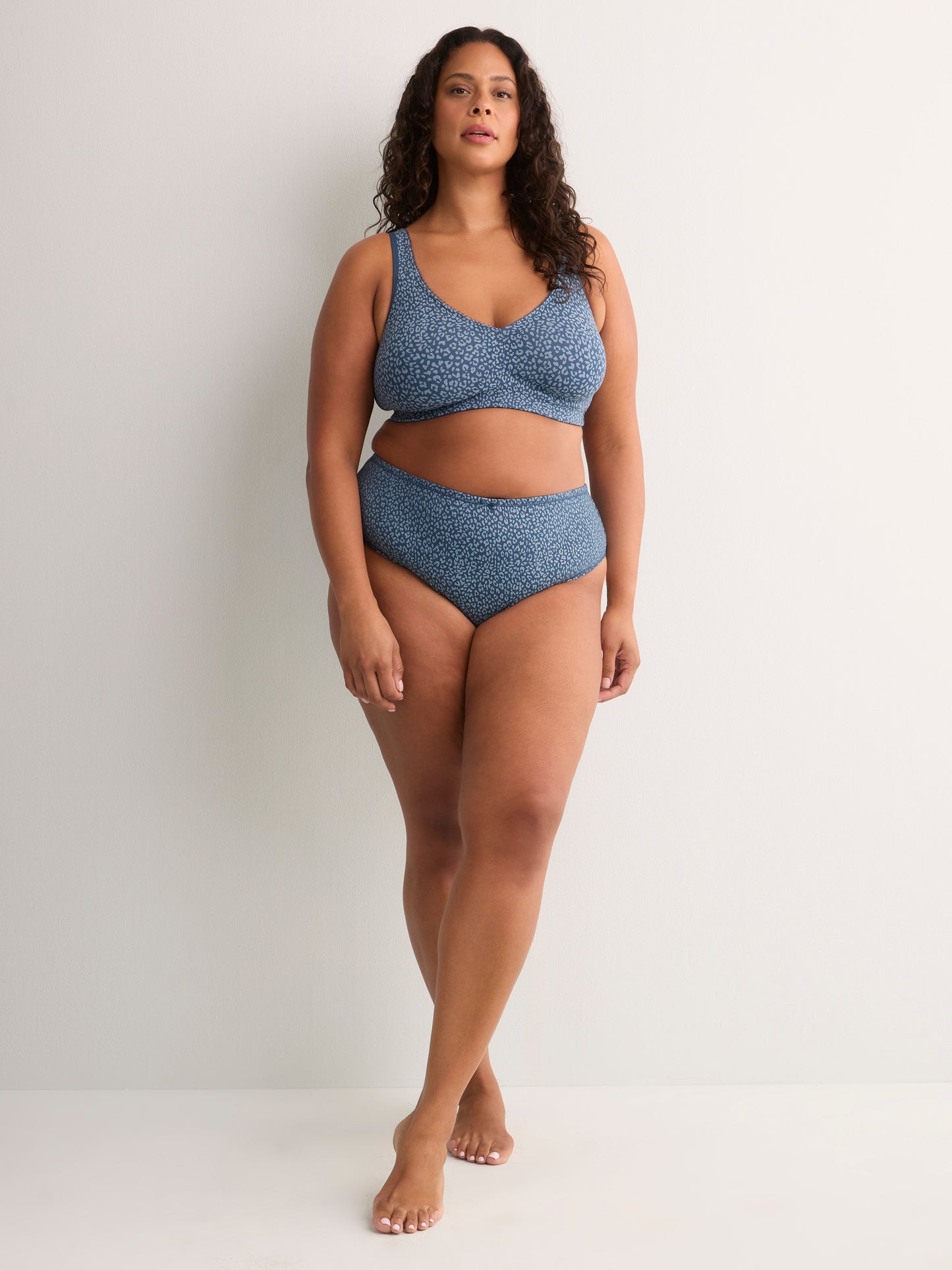 Wireless Blue Leopard Cotton Bra with Lace Trim - tiVOGLIO