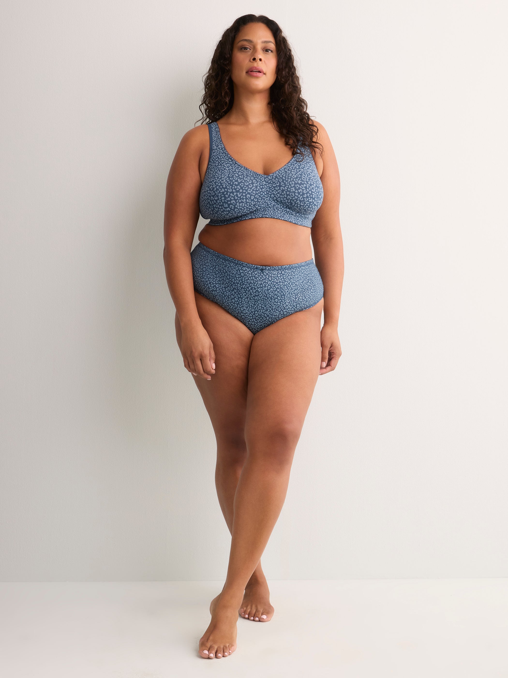 Wireless Blue Leopard Cotton Bra with Lace Trim - tiVOGLIO